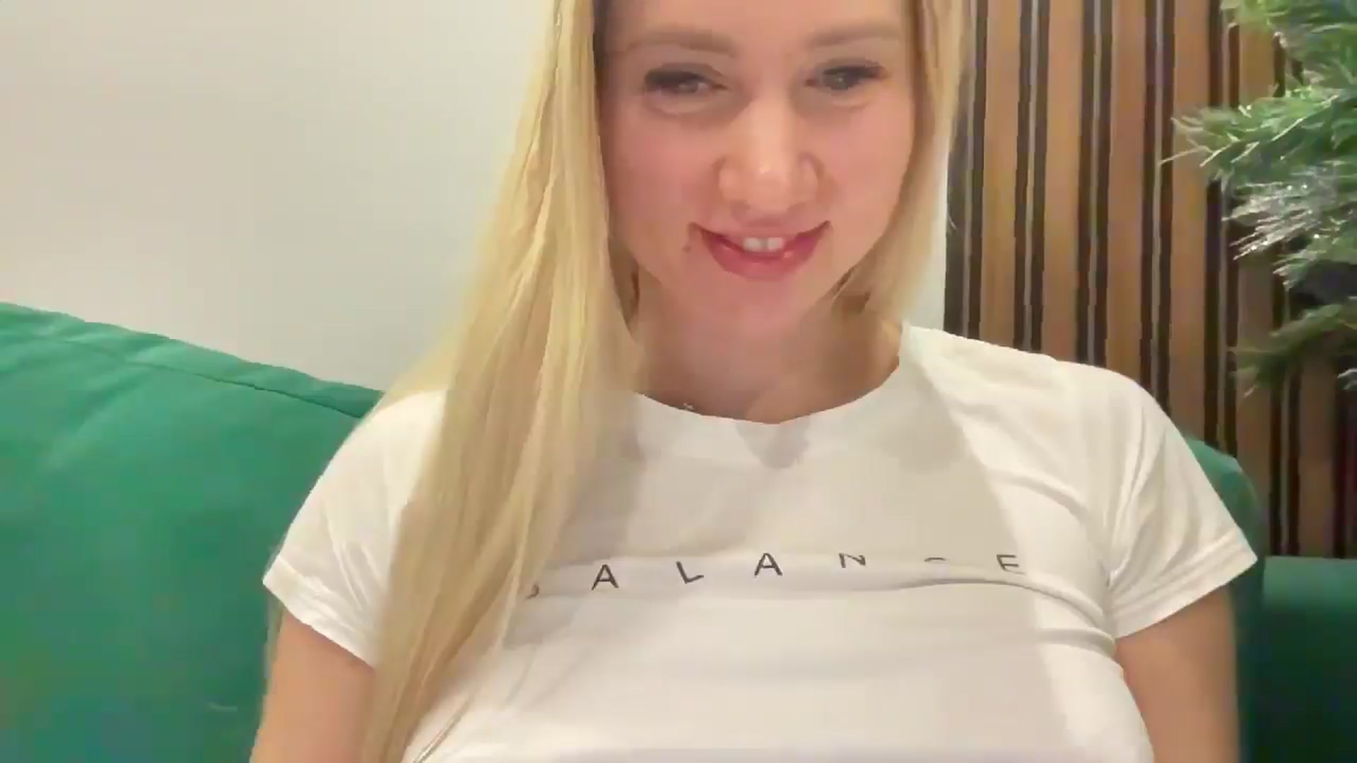 Gallery image thumbnail from Miss_Sylvia's myfreecams stream on, 01/02/2026, 18:50 image 13 of 20
