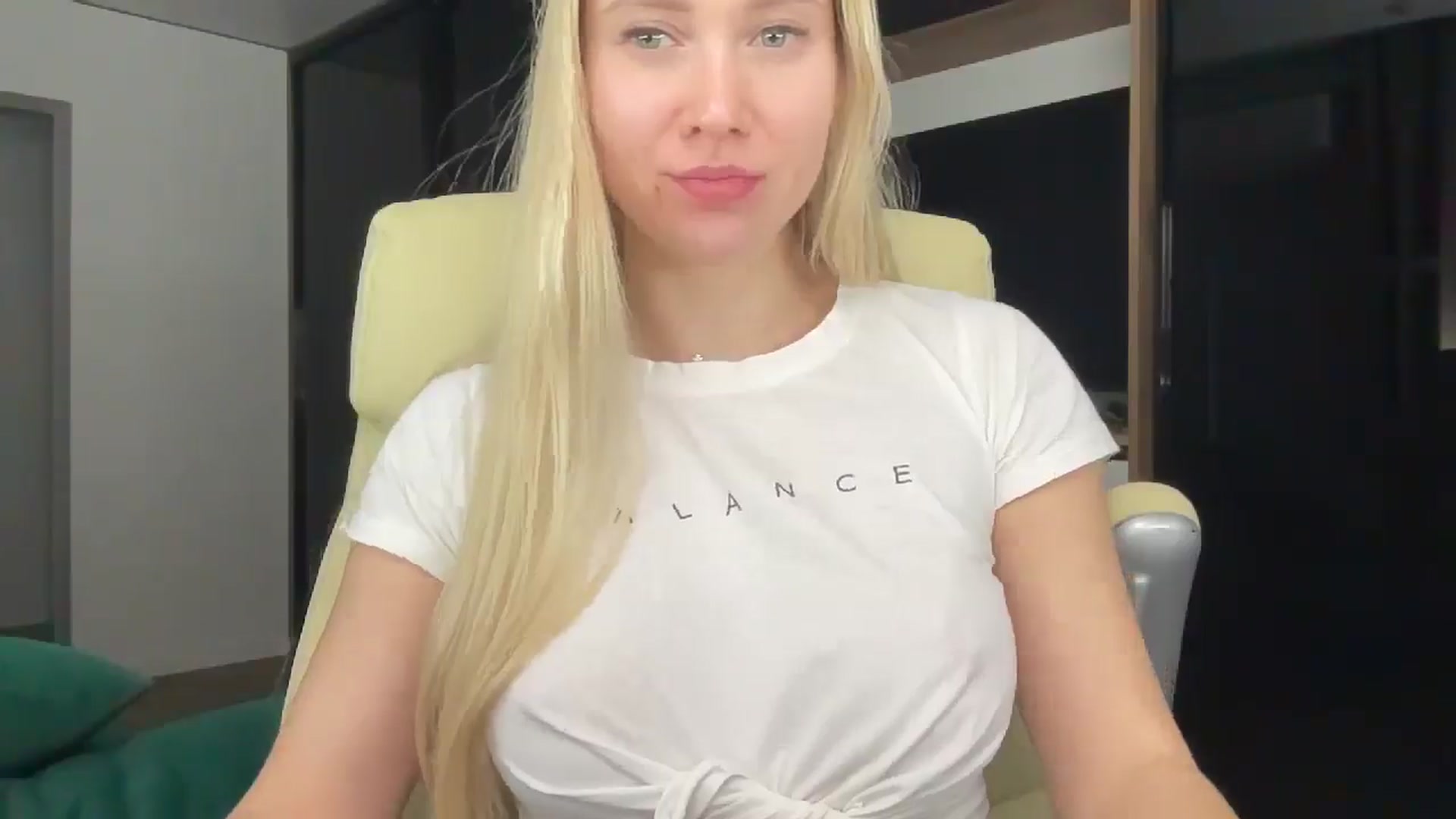 Gallery image thumbnail from Miss_Sylvia's myfreecams stream on, 01/02/2026, 21:42 image 9 of 20