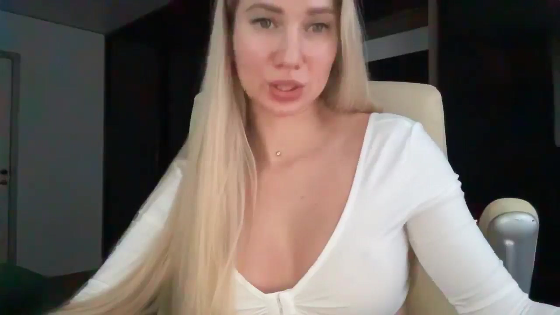 Gallery image thumbnail from Miss_Sylvia's myfreecams stream on, 01/03/2026, 14:29 image 17 of 20