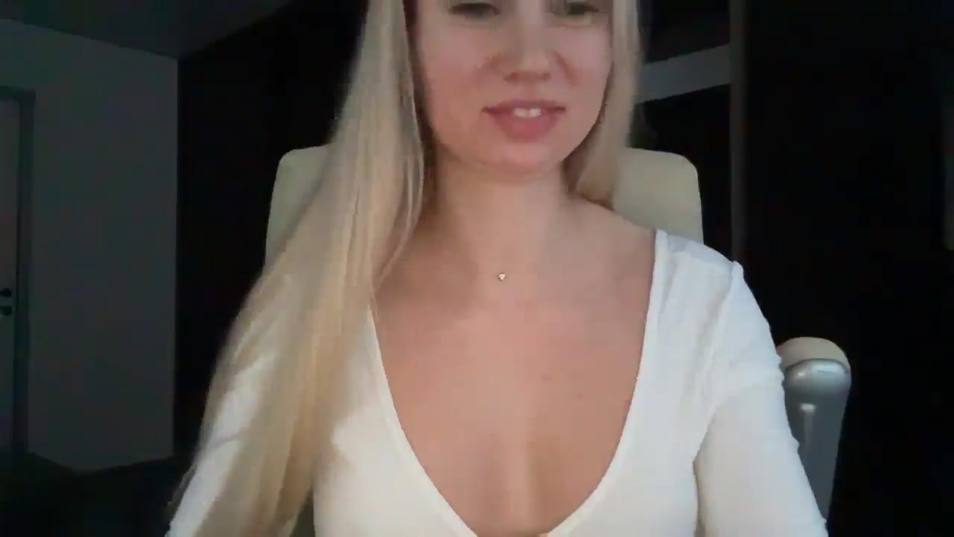 Gallery image thumbnail from Miss_Sylvia's myfreecams stream on, 01/03/2026, 14:29 image 18 of 20