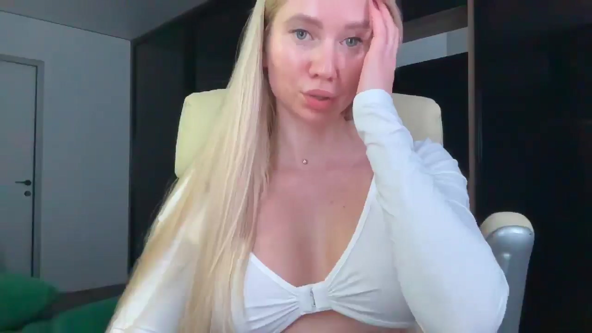 Gallery image thumbnail from Miss_Sylvia's myfreecams stream on, 01/03/2026, 17:57 image 13 of 20