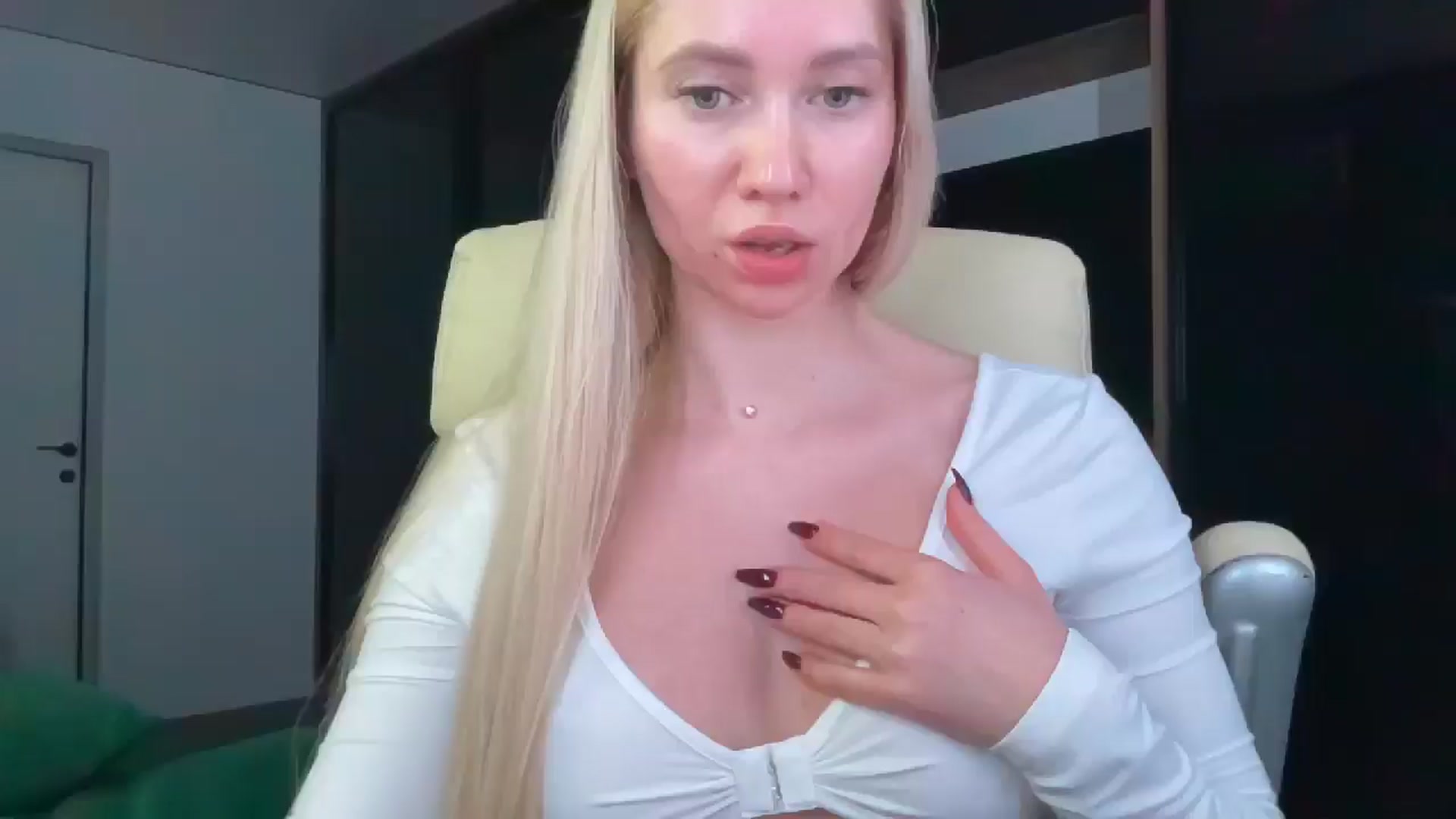 Gallery image thumbnail from Miss_Sylvia's myfreecams stream on, 01/03/2026, 17:57 image 17 of 20