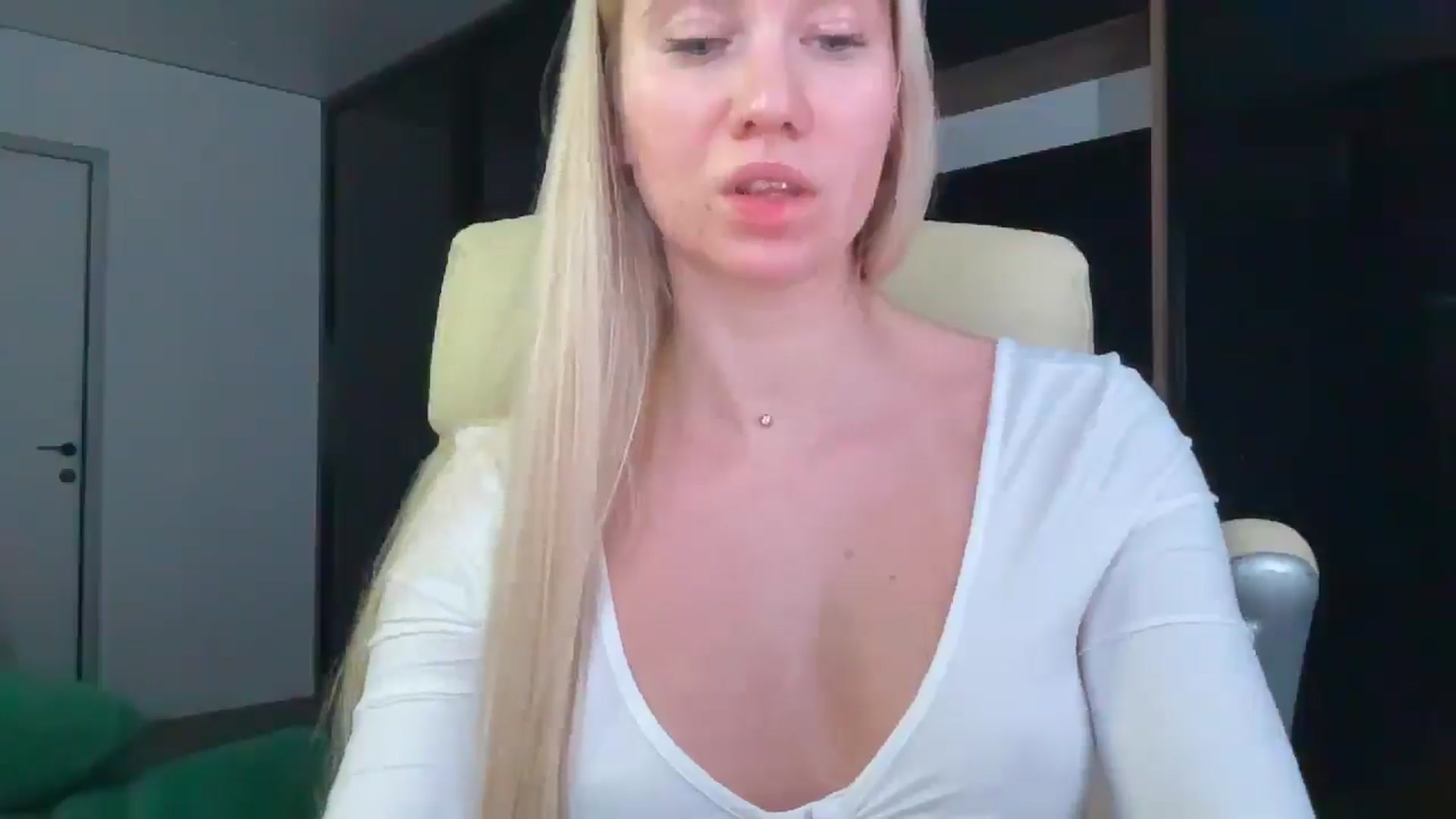 Gallery image thumbnail from Miss_Sylvia's myfreecams stream on, 01/03/2026, 17:57 image 16 of 20