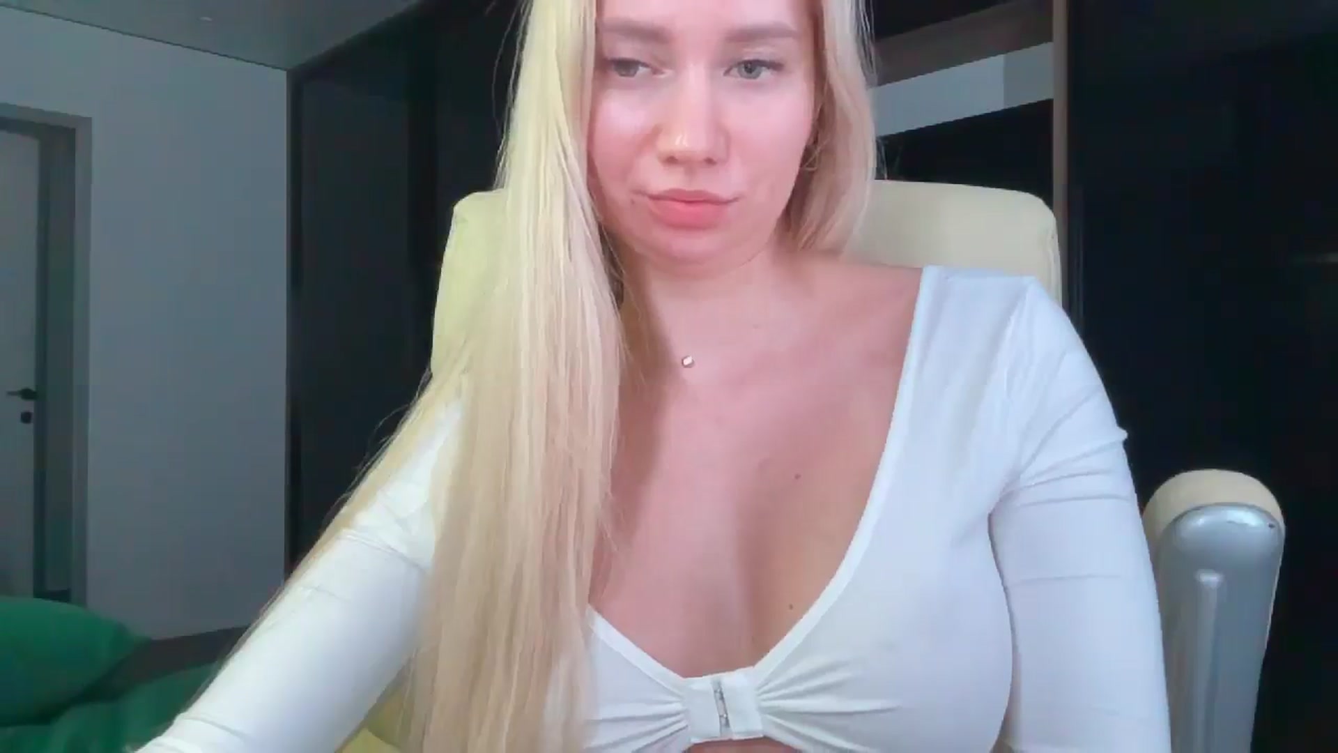 Gallery image thumbnail from Miss_Sylvia's myfreecams stream on, 01/03/2026, 20:38 image 9 of 20