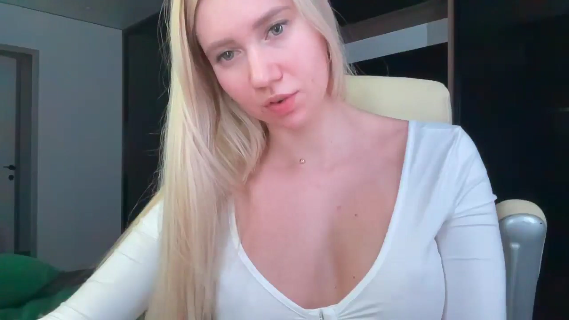 Gallery image thumbnail from Miss_Sylvia's myfreecams stream on, 01/03/2026, 20:38 image 10 of 20