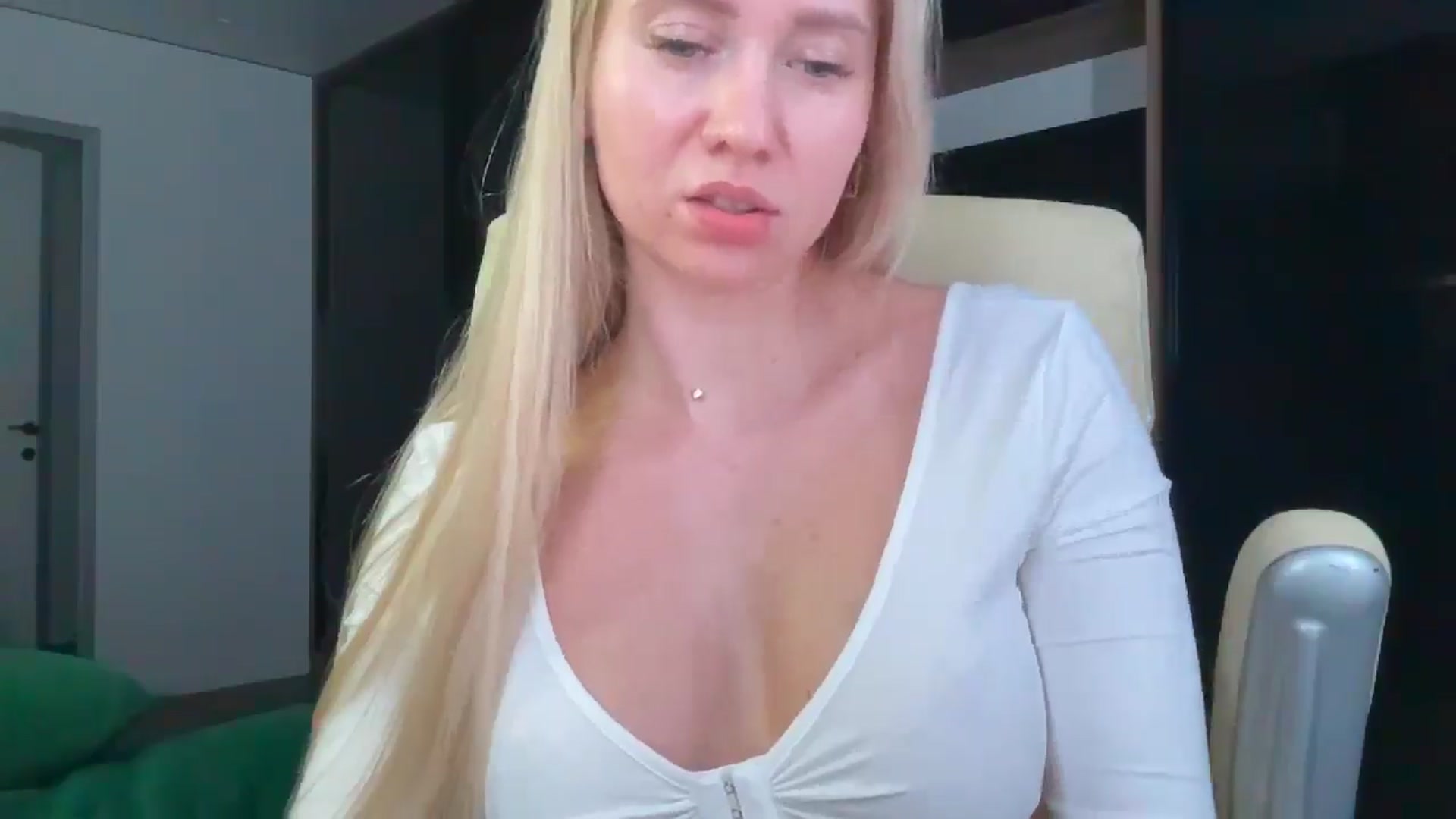 Gallery image thumbnail from Miss_Sylvia's myfreecams stream on, 01/03/2026, 20:38 image 12 of 20