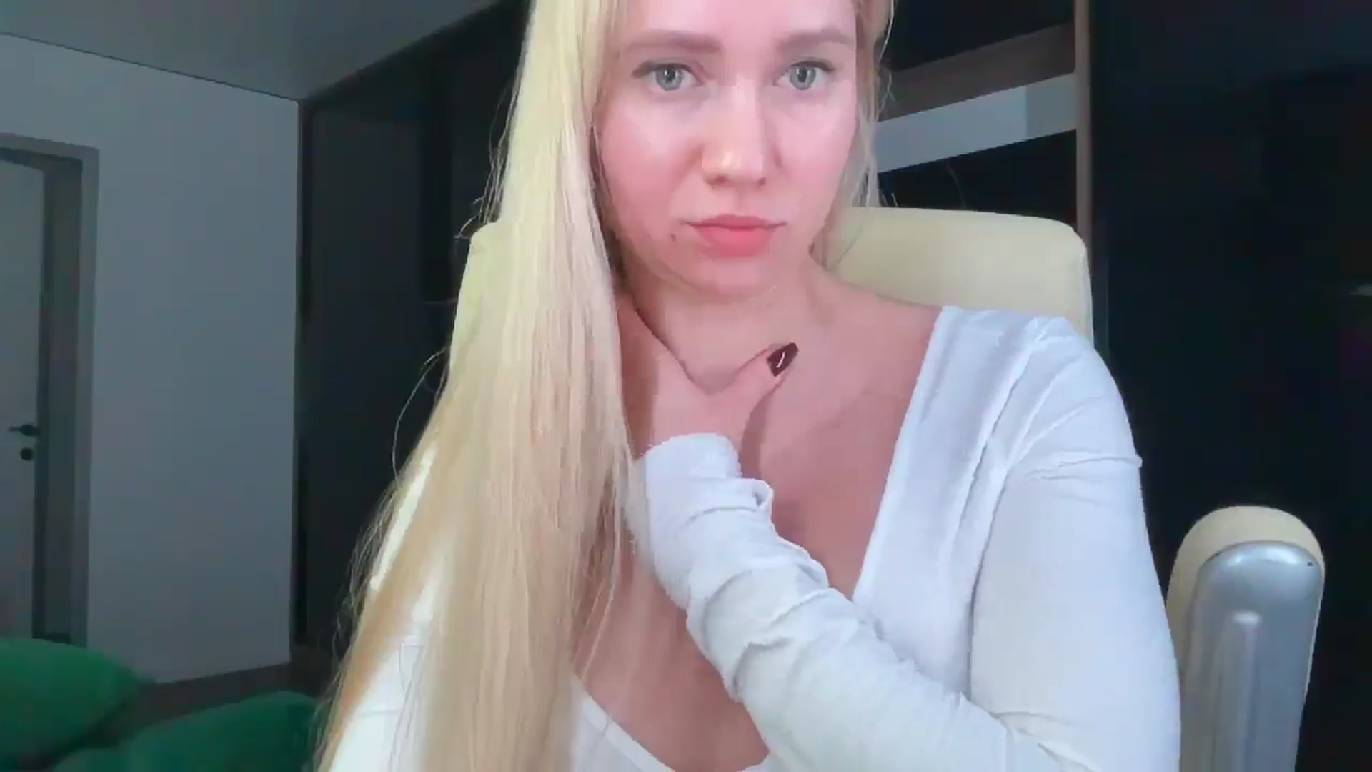 Gallery image thumbnail from Miss_Sylvia's myfreecams stream on, 01/03/2026, 20:38 image 5 of 20