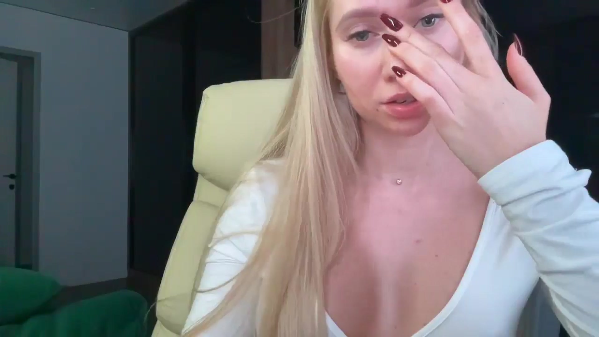 Gallery image thumbnail from Miss_Sylvia's myfreecams stream on, 01/03/2026, 20:38 image 13 of 20