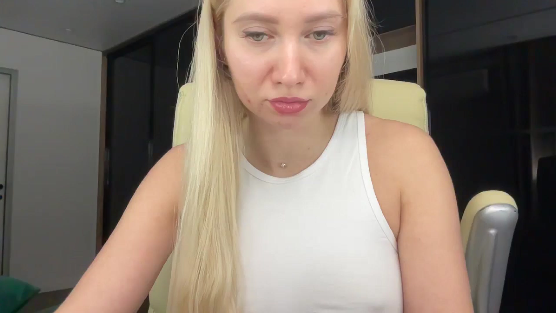 Gallery image thumbnail from Miss_Sylvia's myfreecams stream on, 01/04/2026, 16:50 image 4 of 20