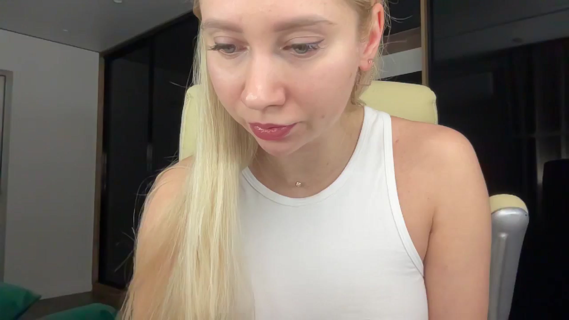 Gallery image thumbnail from Miss_Sylvia's myfreecams stream on, 01/04/2026, 16:50 image 1 of 20