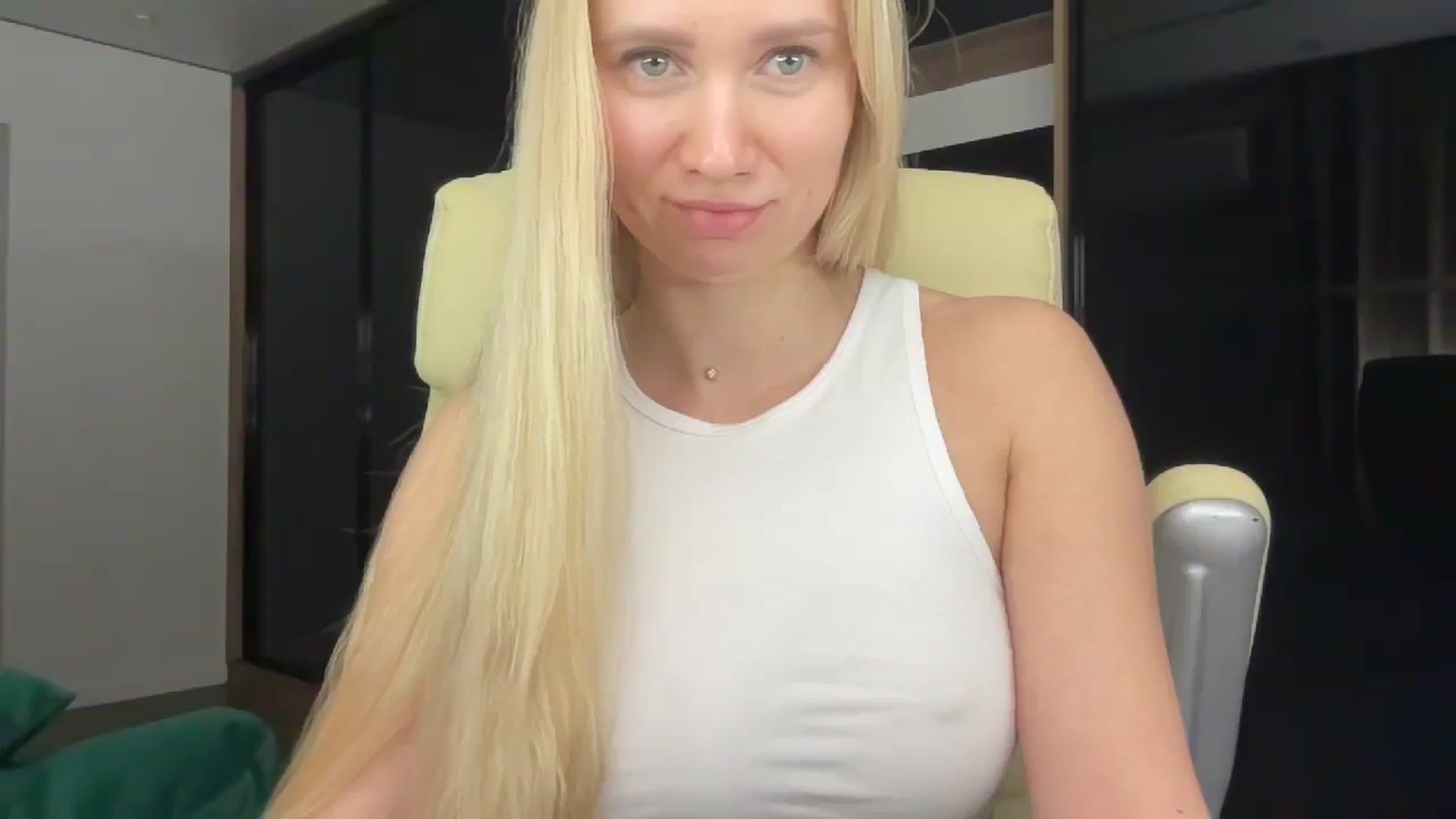 Gallery image thumbnail from Miss_Sylvia's myfreecams stream on, 01/04/2026, 19:52 image 12 of 20