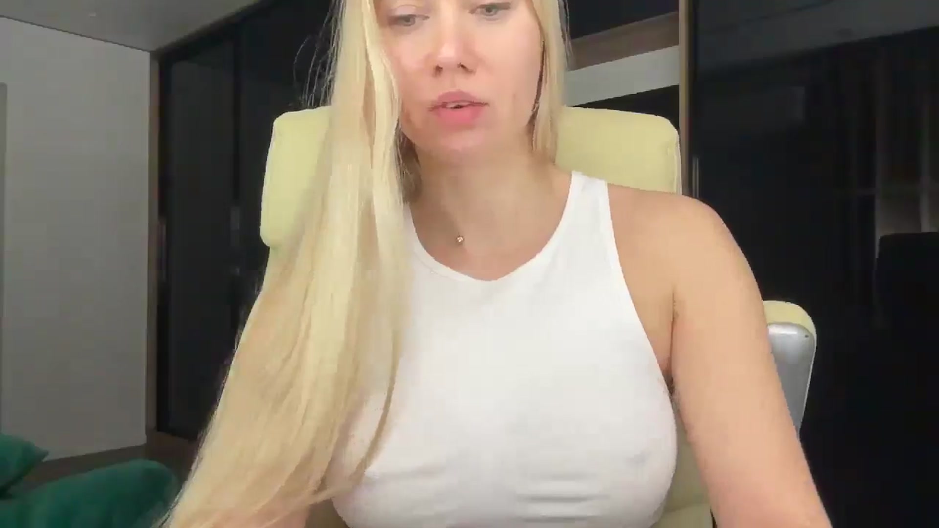 Gallery image thumbnail from Miss_Sylvia's myfreecams stream on, 01/04/2026, 19:52 image 2 of 20
