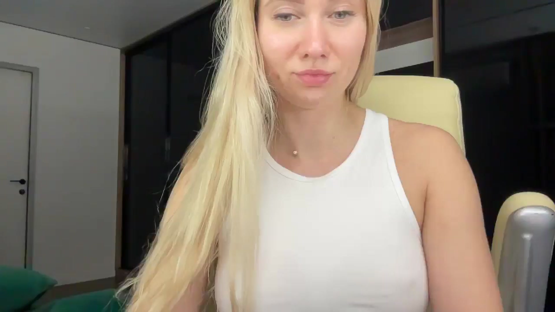 Gallery image thumbnail from Miss_Sylvia's myfreecams stream on, 01/04/2026, 22:13 image 2 of 20