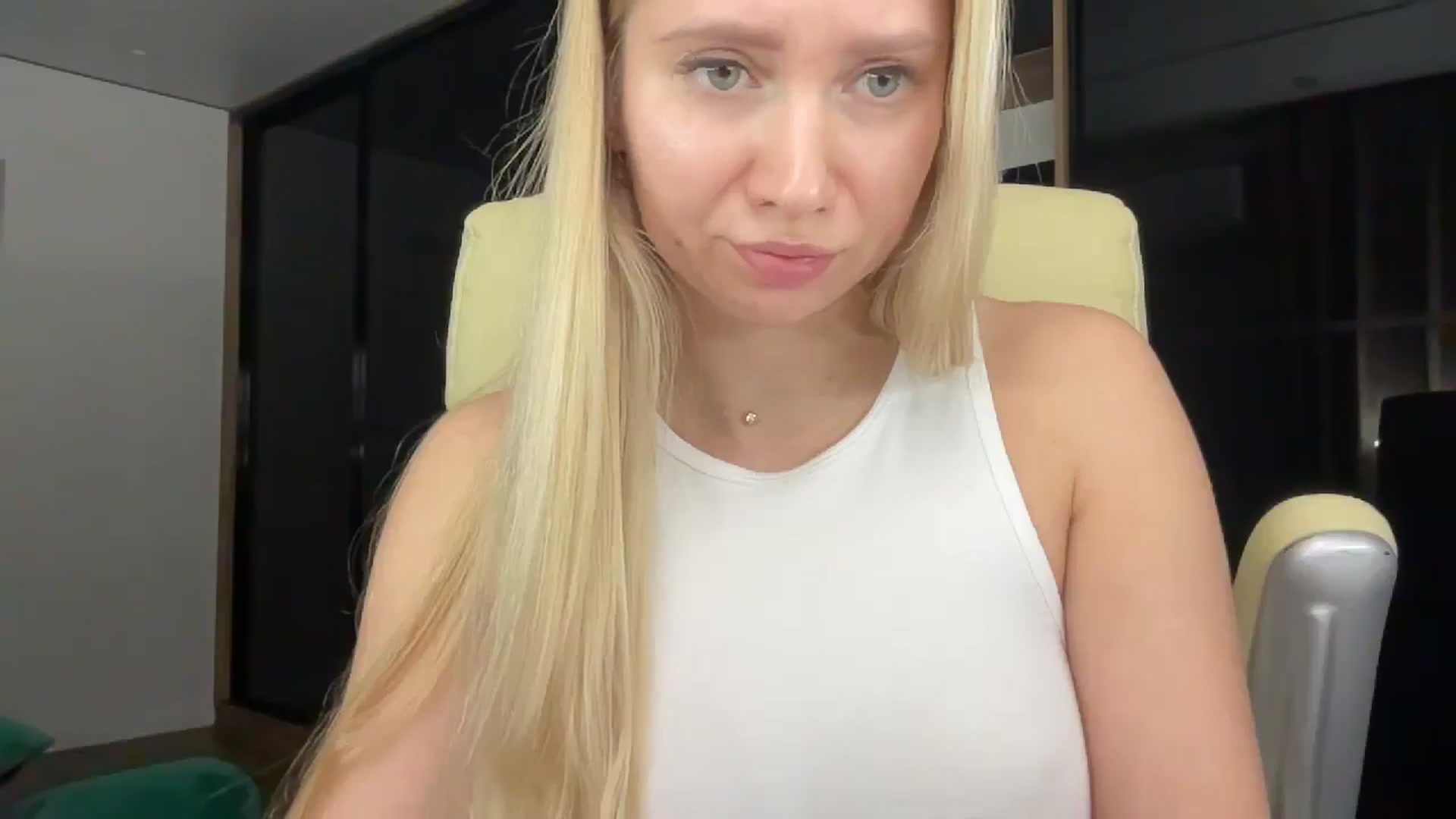 Gallery image thumbnail from Miss_Sylvia's myfreecams stream on, 01/04/2026, 22:13 image 11 of 20