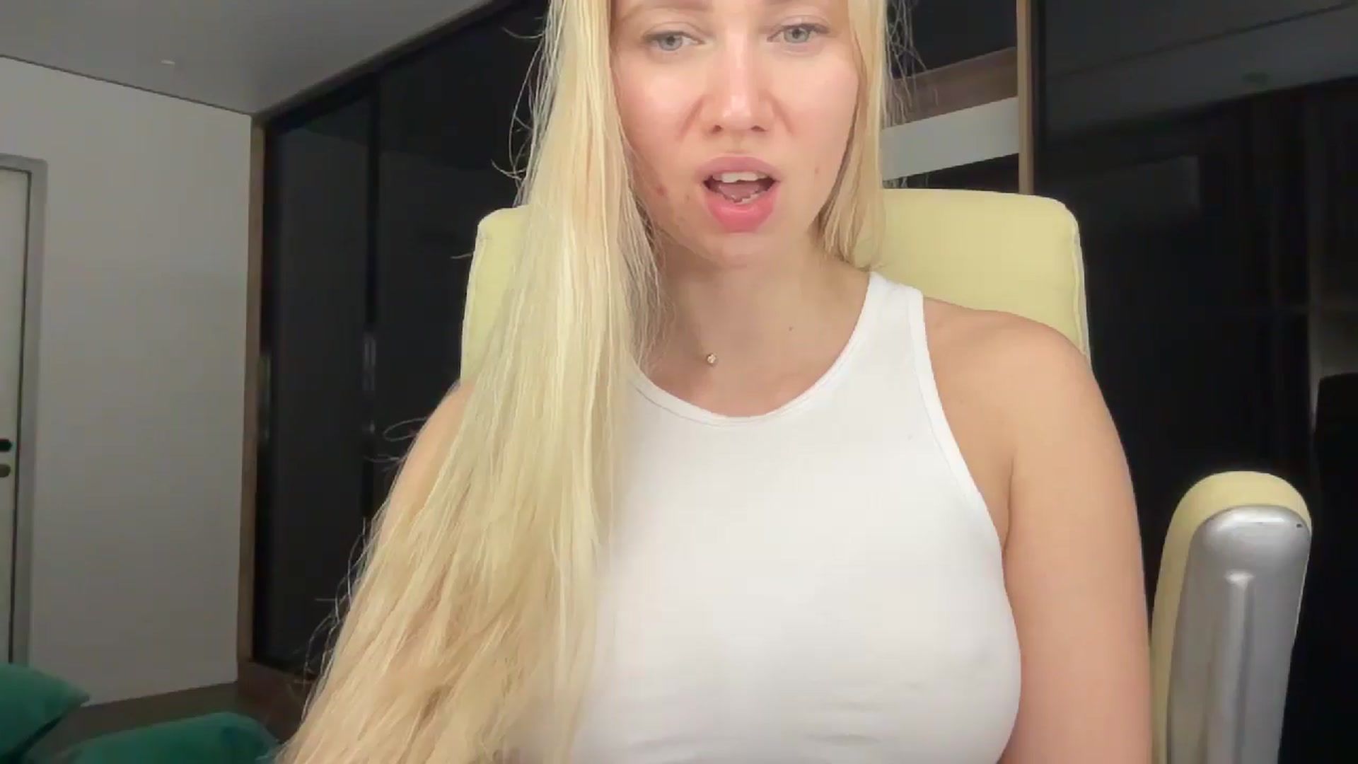 Gallery image thumbnail from Miss_Sylvia's myfreecams stream on, 01/04/2026, 22:13 image 3 of 20