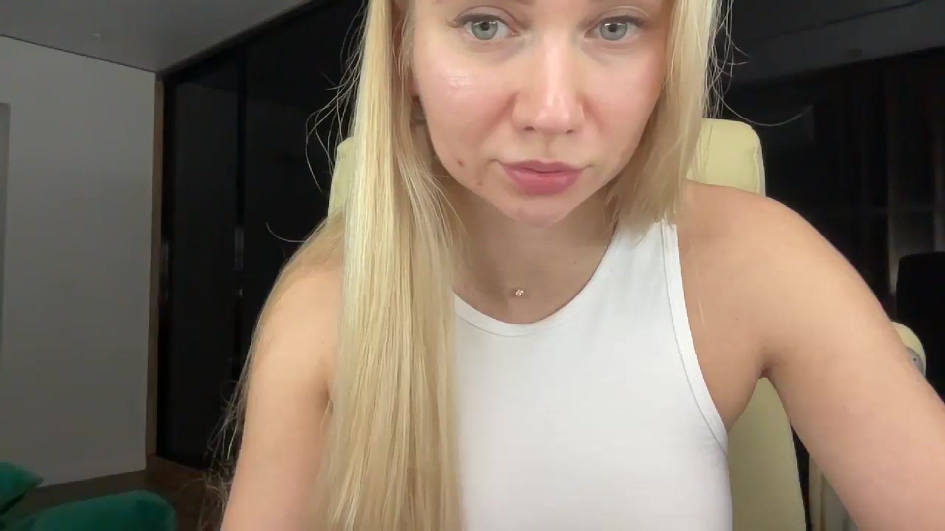 Gallery image thumbnail from Miss_Sylvia's myfreecams stream on, 01/04/2026, 22:13 image 8 of 20