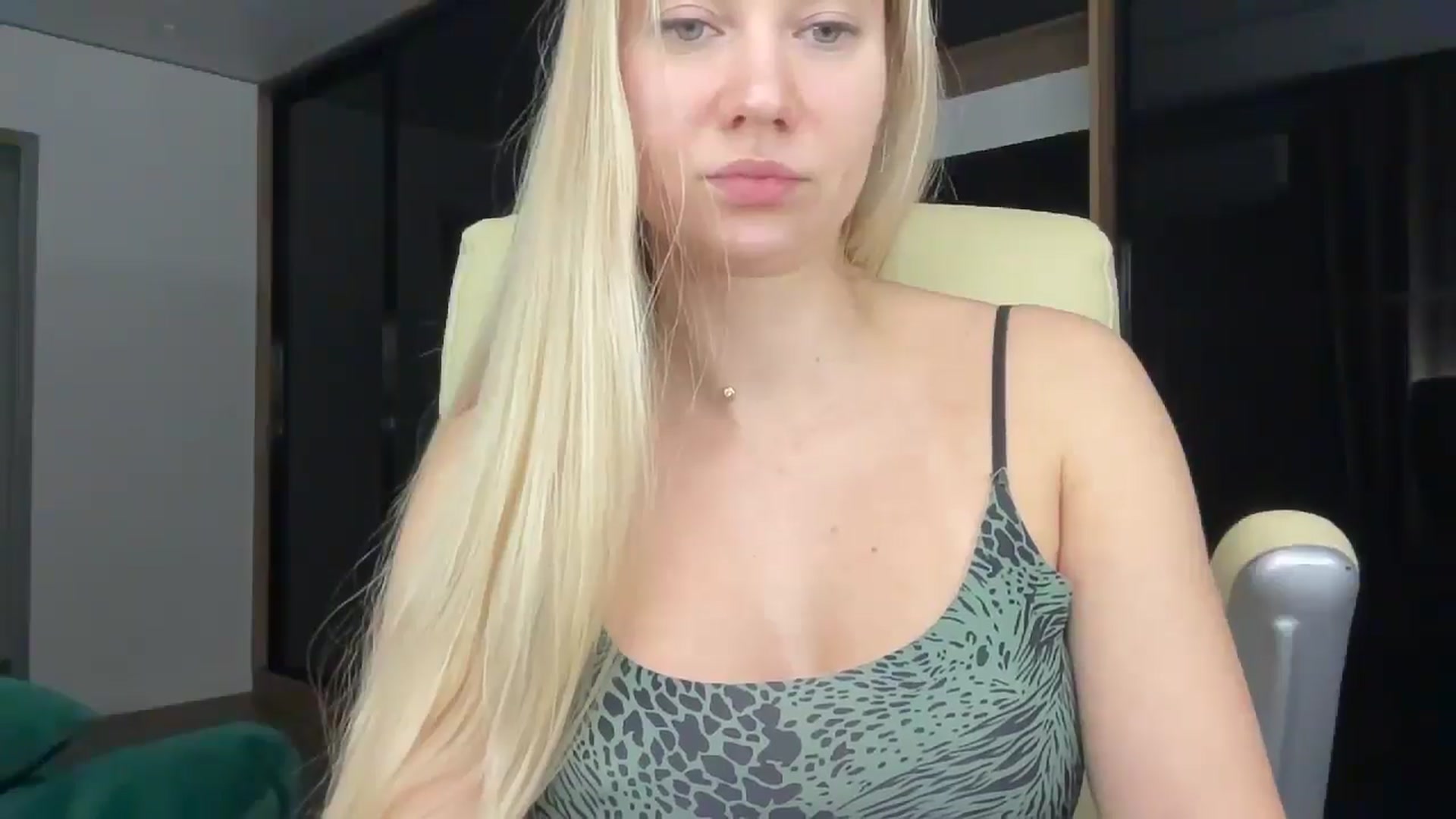 Gallery image thumbnail from Miss_Sylvia's myfreecams stream on, 01/05/2026, 18:58 image 14 of 20