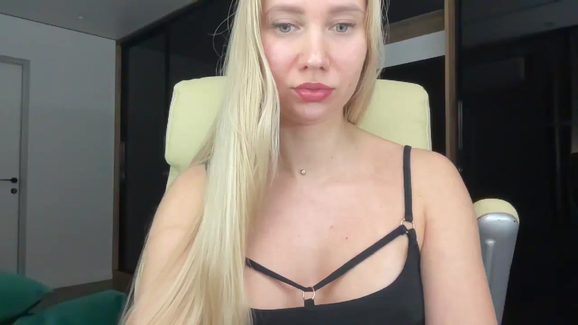 Gallery image thumbnail from Miss_Sylvia's myfreecams stream on, 01/06/2026, 16:50 image 6 of 20