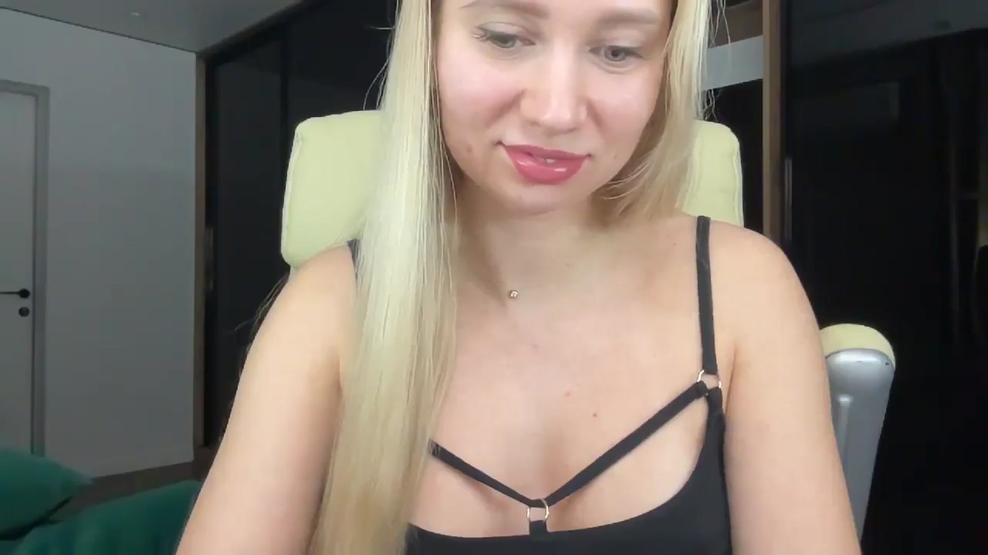 Gallery image thumbnail from Miss_Sylvia's myfreecams stream on, 01/06/2026, 16:50 image 7 of 20