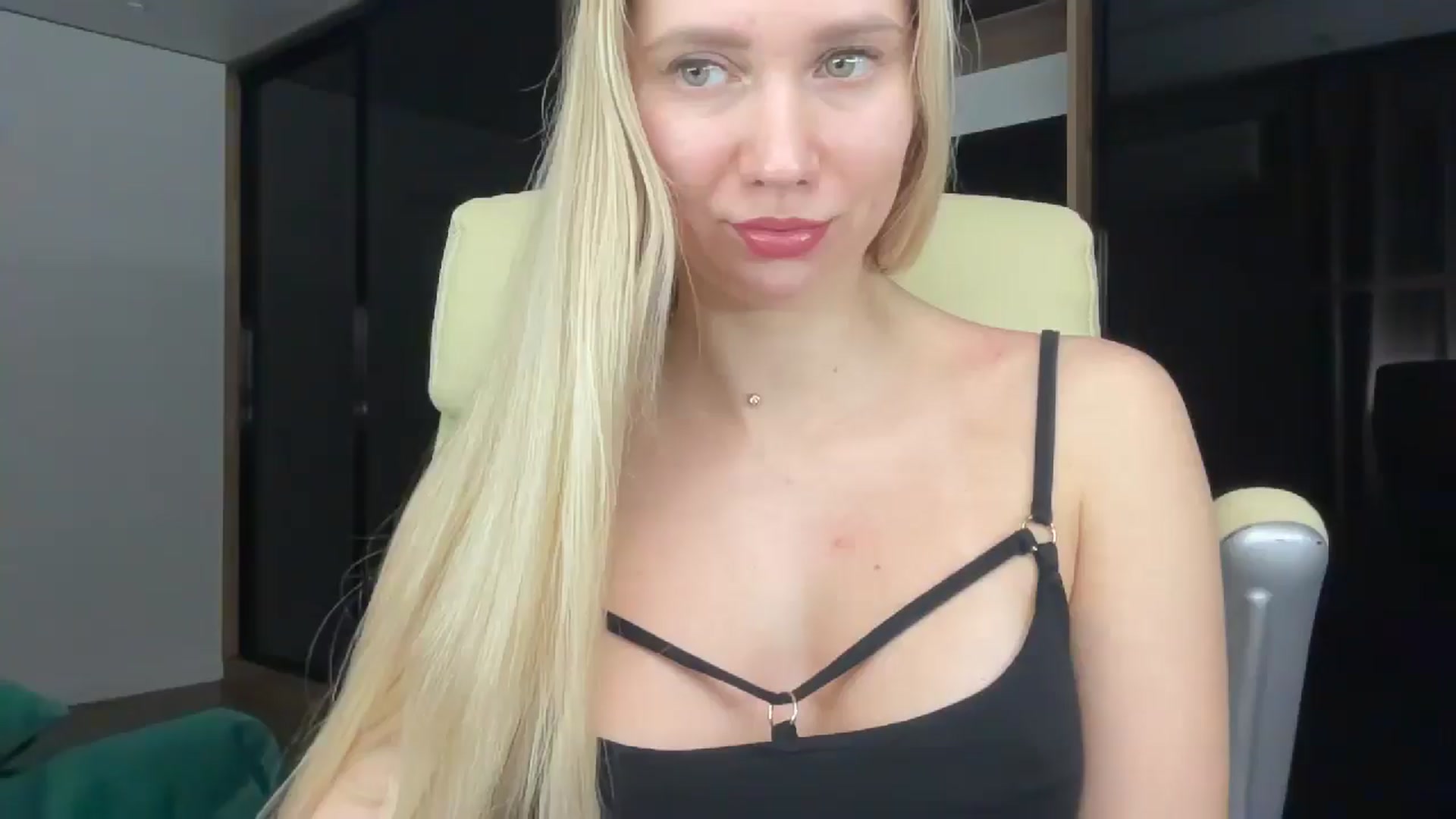 Gallery image thumbnail from Miss_Sylvia's myfreecams stream on, 01/06/2026, 16:50 image 2 of 20