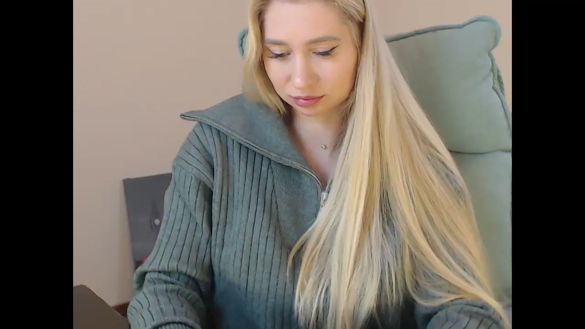 Gallery image thumbnail from Miss_Sylvia's myfreecams stream on, 01/07/2026, 21:37 image 18 of 20