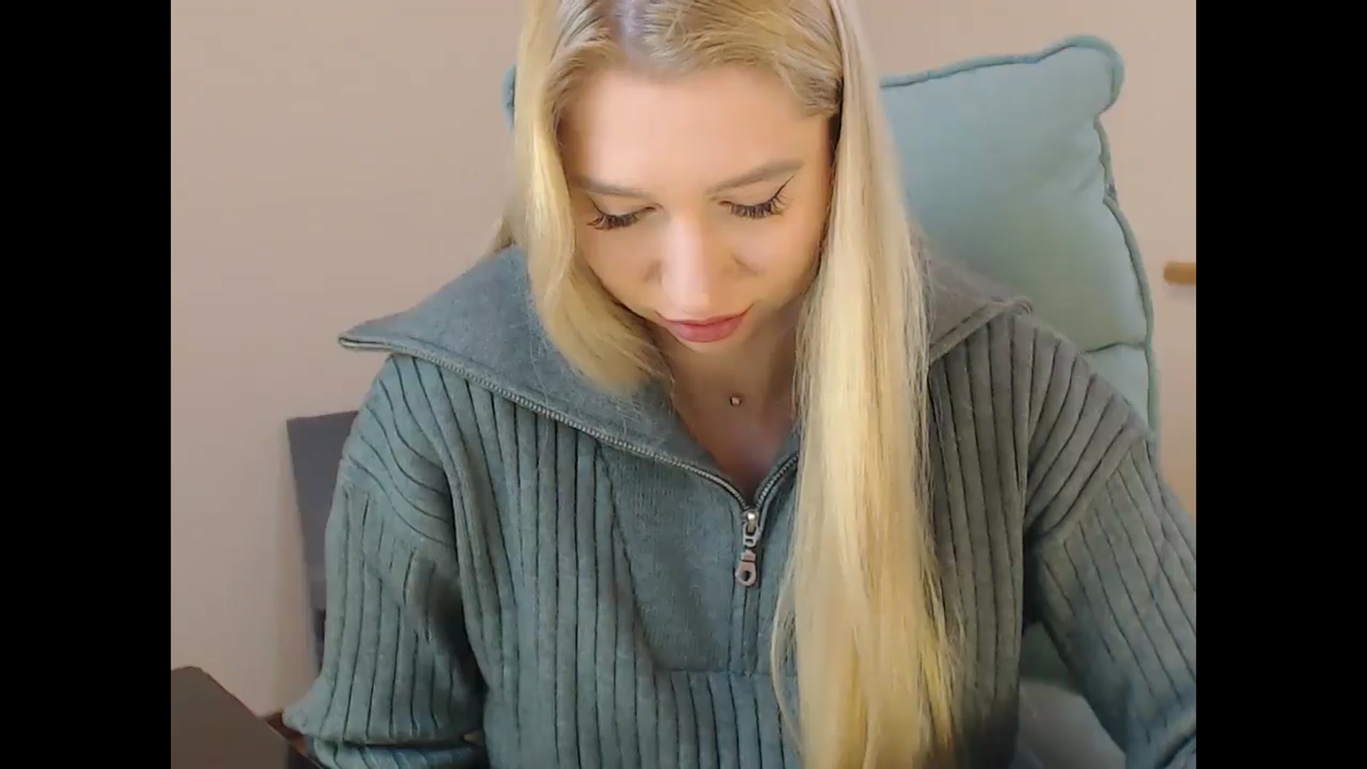 Gallery image thumbnail from Miss_Sylvia's myfreecams stream on, 01/07/2026, 21:37 image 14 of 20