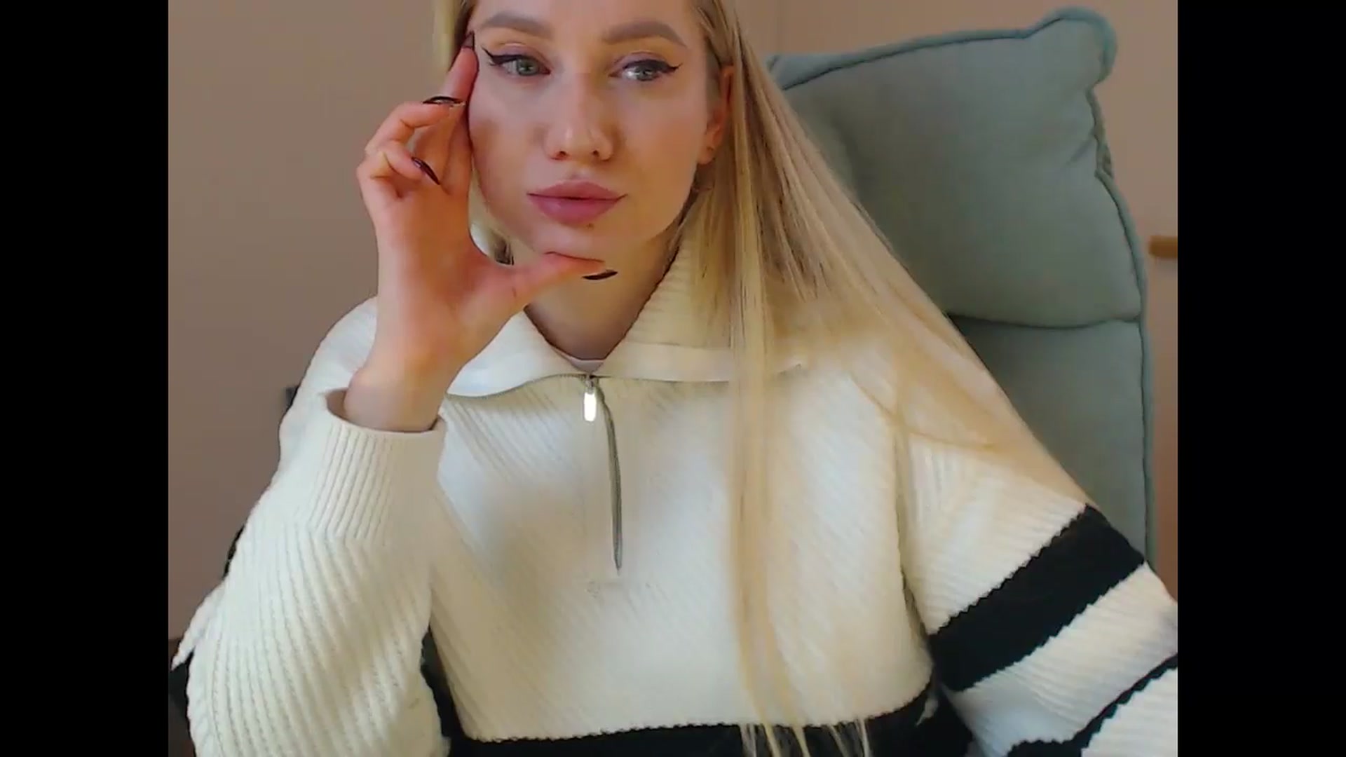 Gallery image thumbnail from Miss_Sylvia's myfreecams stream on, 01/09/2026, 14:23 image 7 of 20