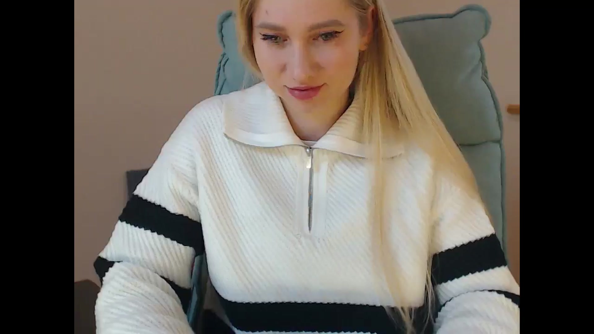 Gallery image thumbnail from Miss_Sylvia's myfreecams stream on, 01/09/2026, 14:23 image 2 of 20
