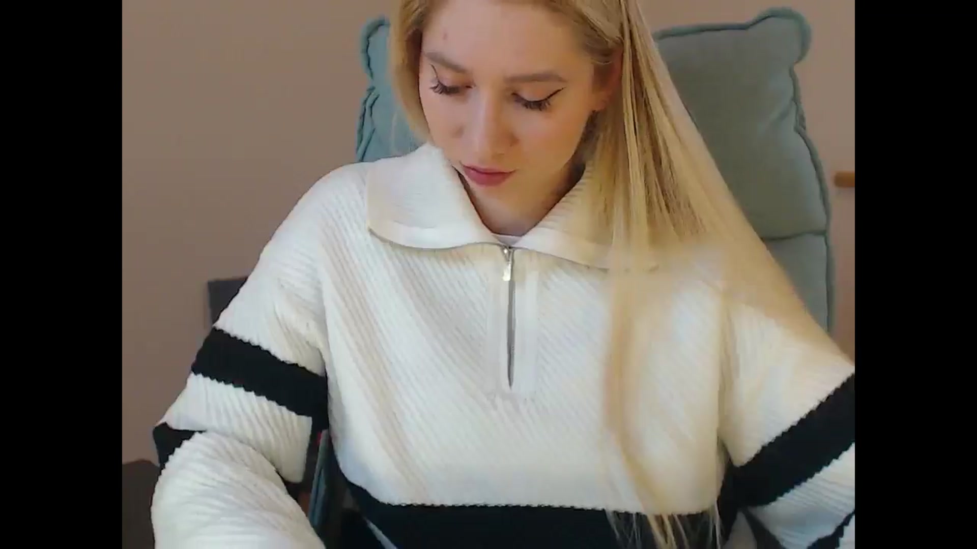 Gallery image thumbnail from Miss_Sylvia's myfreecams stream on, 01/09/2026, 14:23 image 5 of 20
