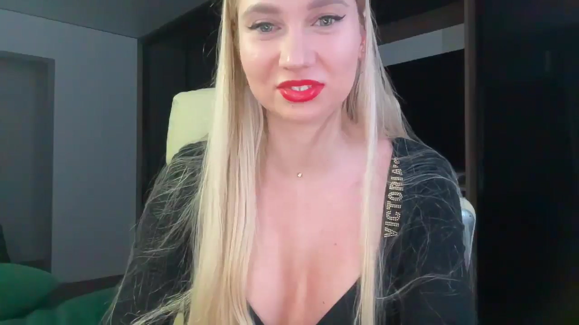 Gallery image thumbnail from Miss_Sylvia's myfreecams stream on, 01/09/2026, 19:42 image 6 of 20