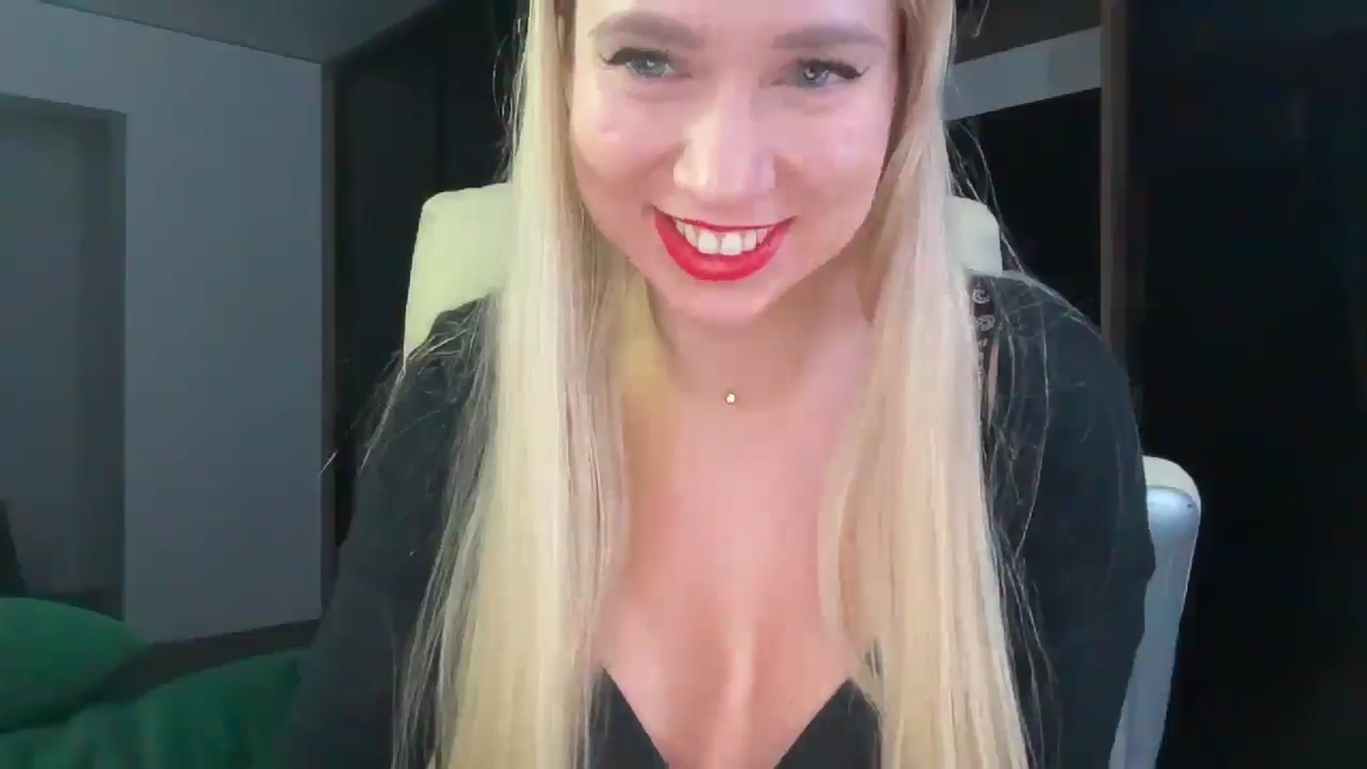 Gallery image thumbnail from Miss_Sylvia's myfreecams stream on, 01/09/2026, 19:42 image 17 of 20