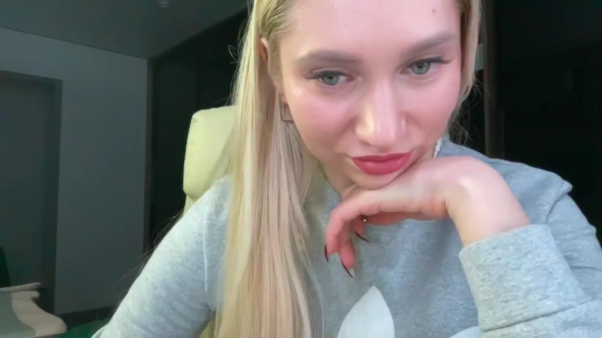 Gallery image thumbnail from Miss_Sylvia's myfreecams stream on, 01/10/2026, 16:26 image 13 of 20