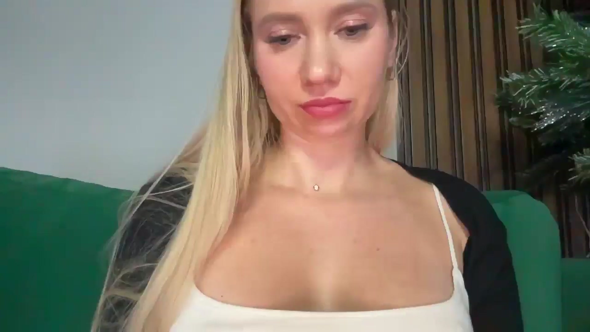 Gallery image thumbnail from Miss_Sylvia's myfreecams stream on, 01/10/2026, 18:56 image 9 of 20