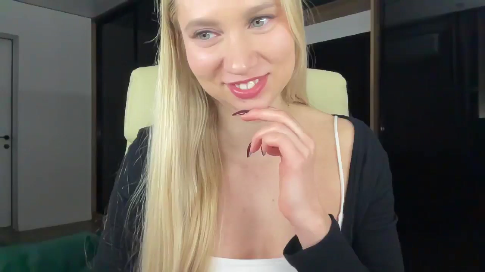 Gallery image thumbnail from Miss_Sylvia's myfreecams stream on, 01/10/2026, 20:42 image 2 of 20