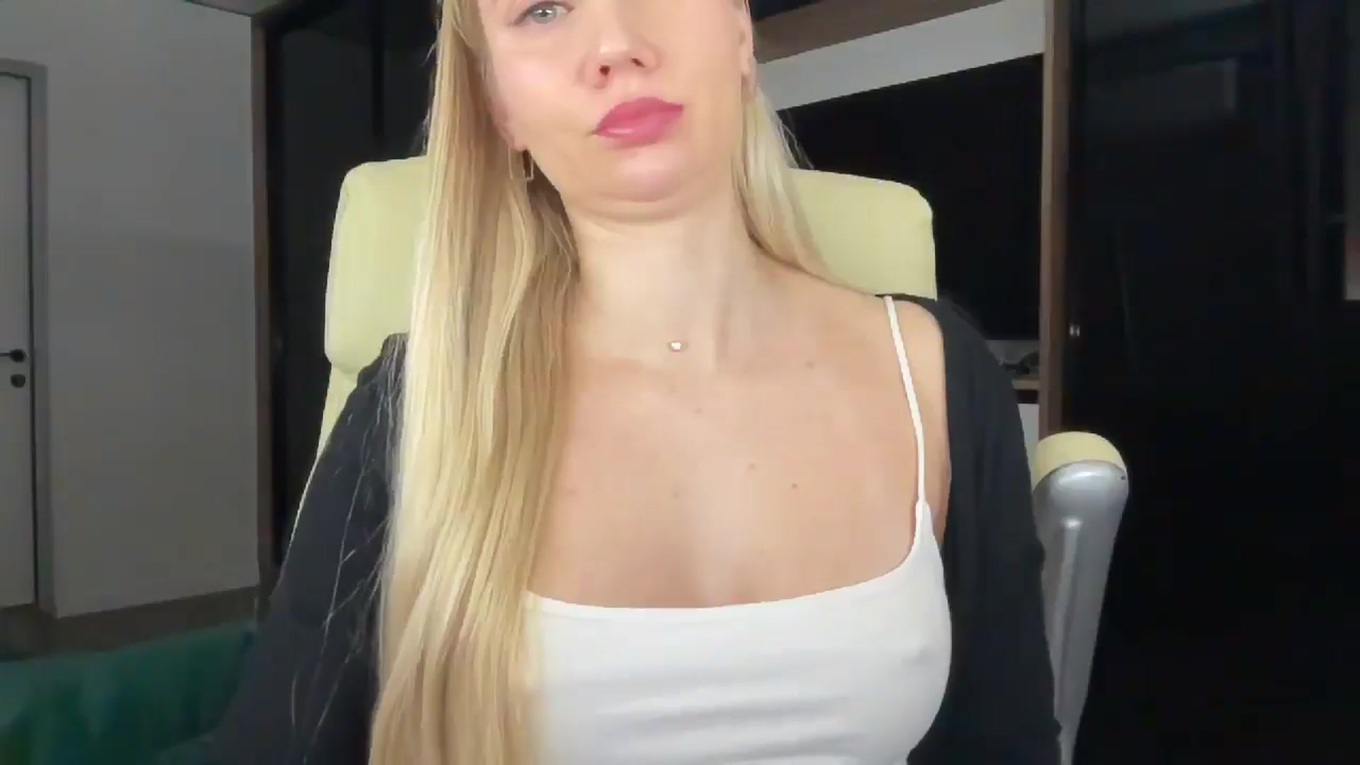 Gallery image thumbnail from Miss_Sylvia's myfreecams stream on, 01/10/2026, 20:42 image 7 of 20