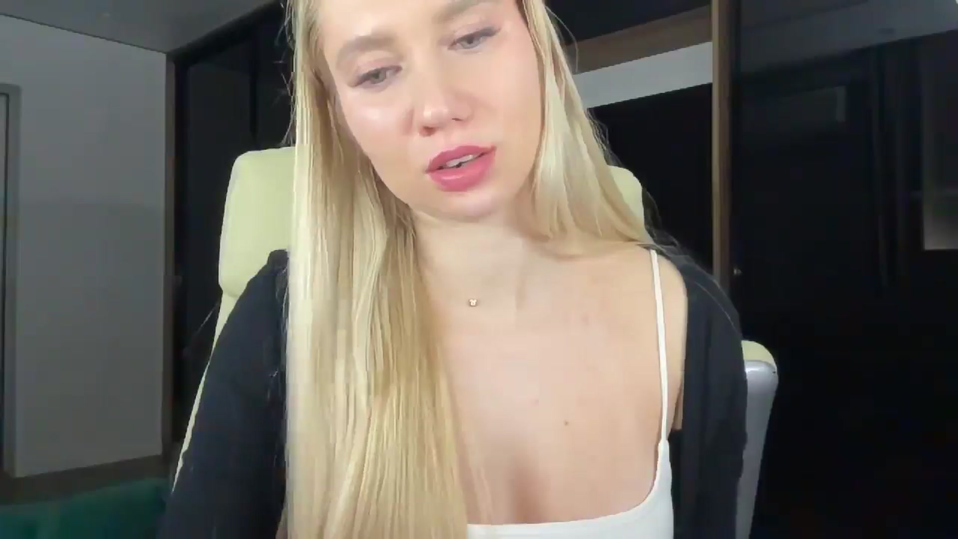 Gallery image thumbnail from Miss_Sylvia's myfreecams stream on, 01/10/2026, 20:42 image 12 of 20