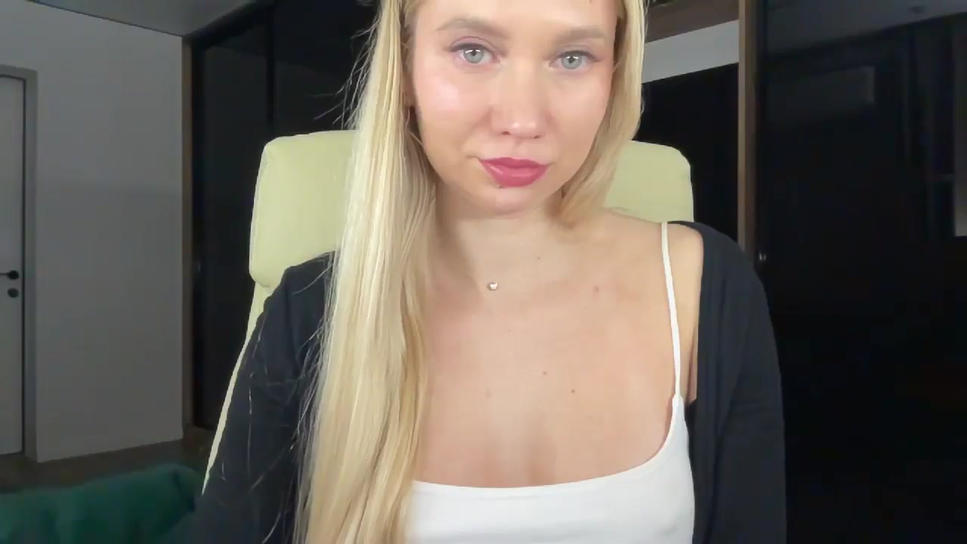 Gallery image thumbnail from Miss_Sylvia's myfreecams stream on, 01/10/2026, 20:42 image 4 of 20