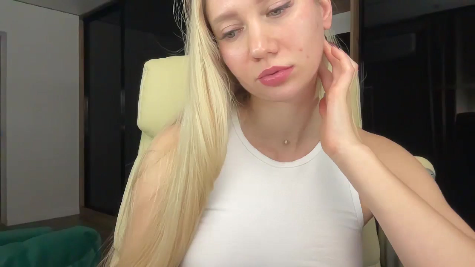 Gallery image thumbnail from Miss_Sylvia's myfreecams stream on, 01/13/2026, 16:04 image 10 of 20