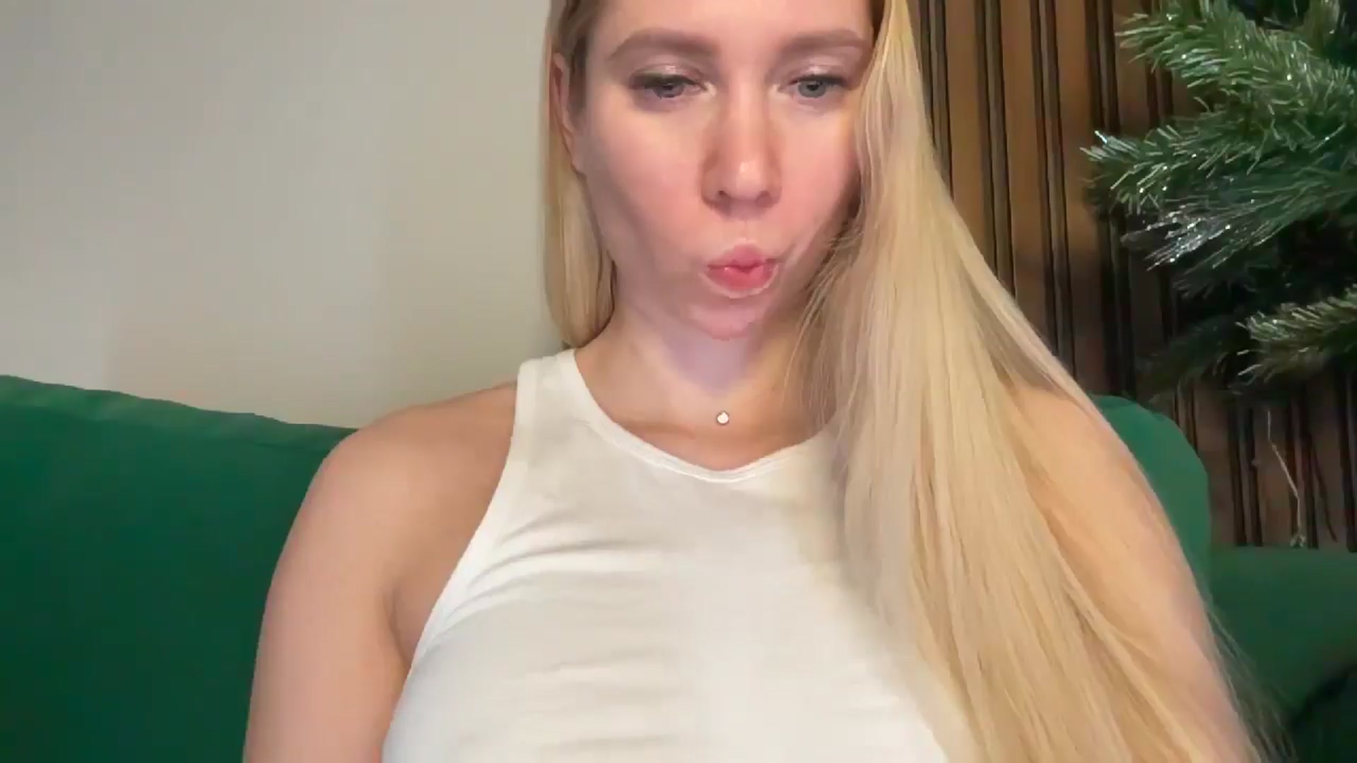 Gallery image thumbnail from Miss_Sylvia's myfreecams stream on, 01/14/2026, 19:50 image 3 of 20