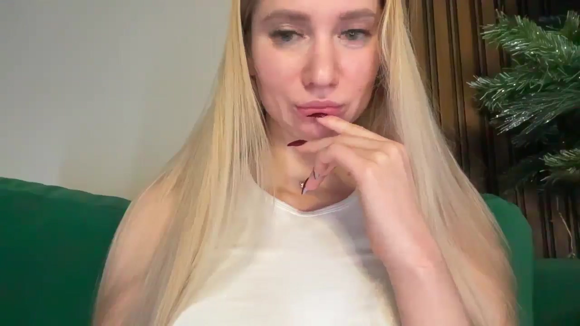 Gallery image thumbnail from Miss_Sylvia's myfreecams stream on, 01/14/2026, 20:39 image 10 of 20