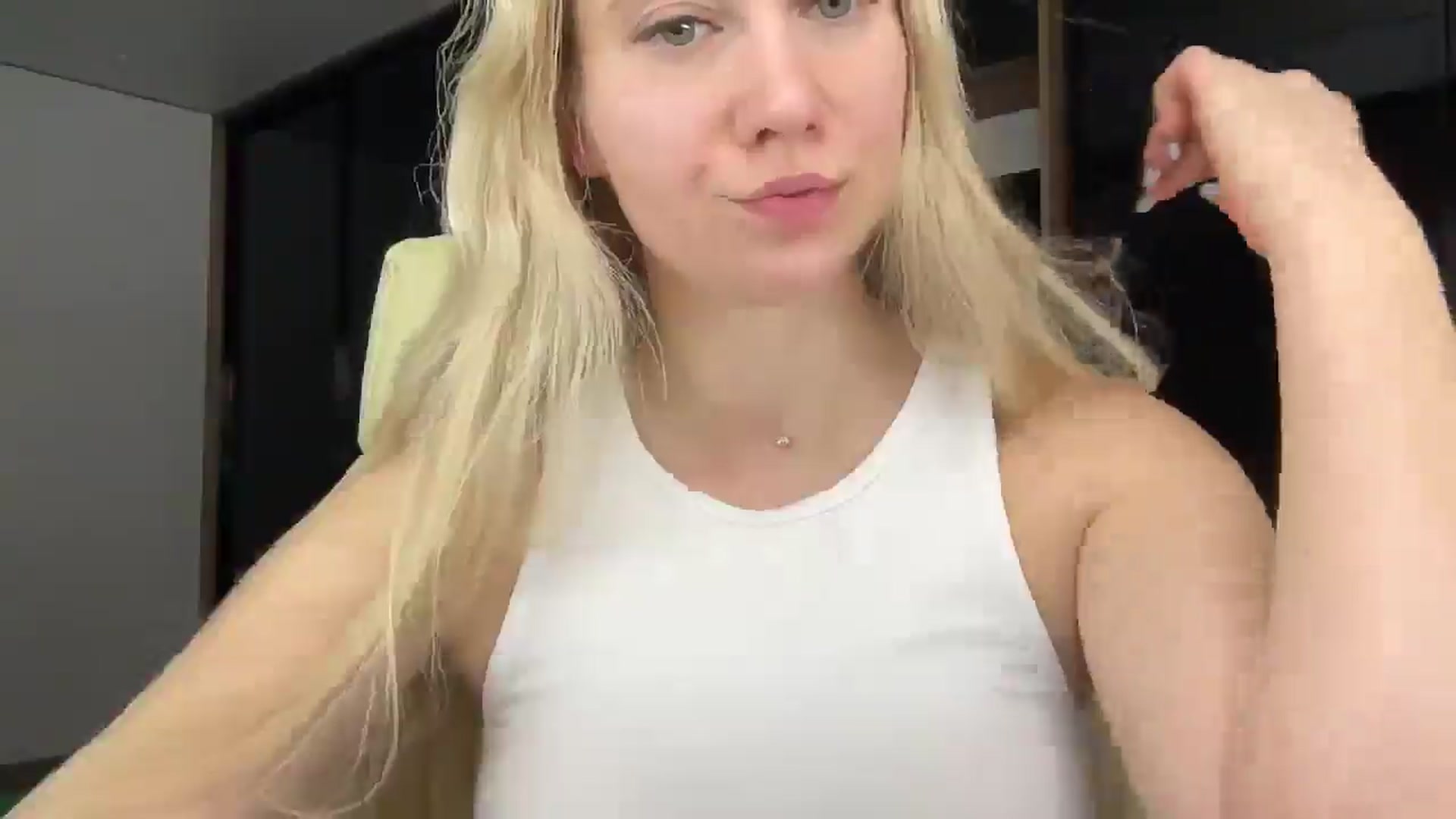 Gallery image thumbnail from Miss_Sylvia's myfreecams stream on, 01/14/2026, 23:36 image 20 of 20