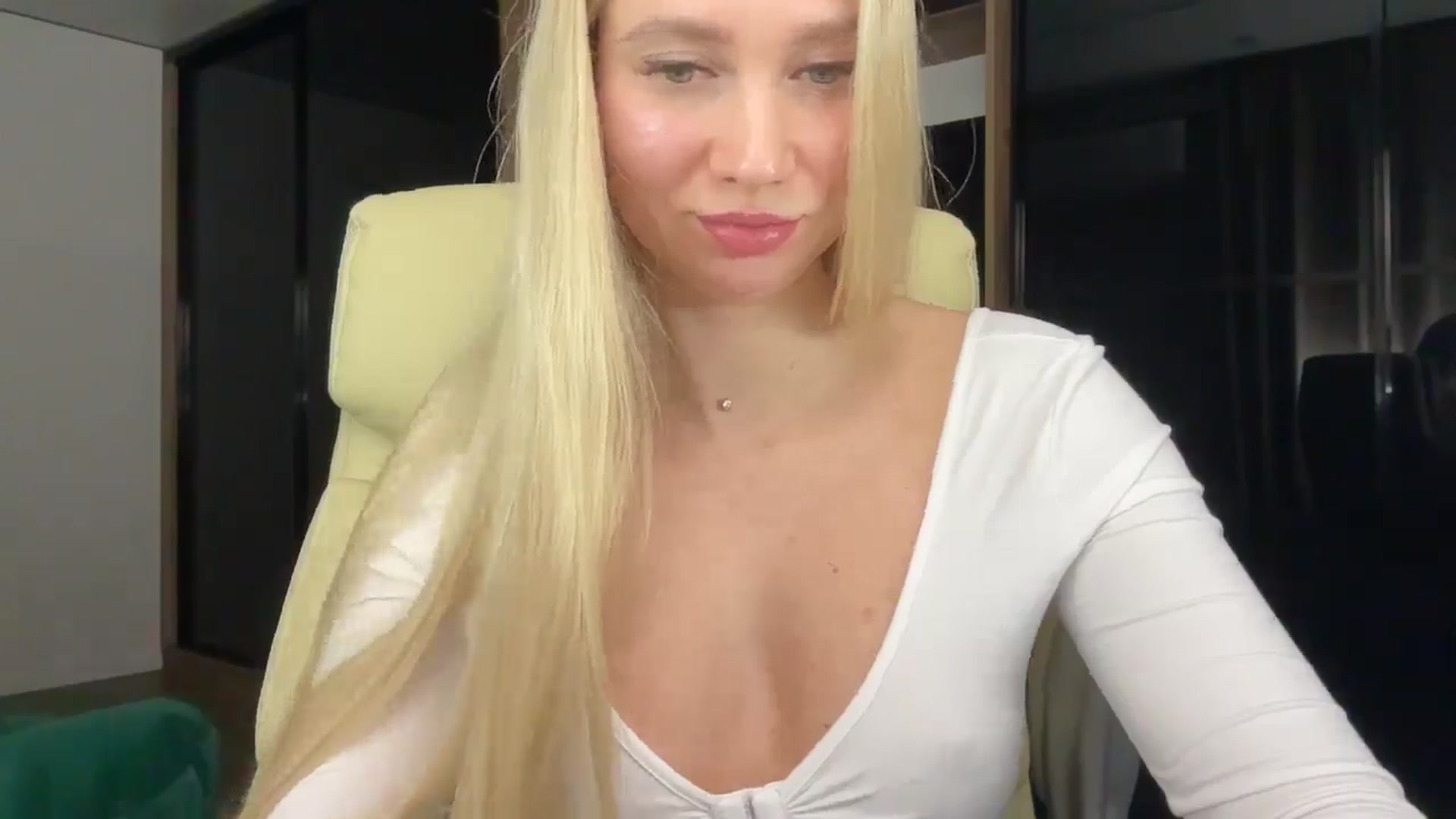 Gallery image thumbnail from Miss_Sylvia's myfreecams stream on, 01/15/2026, 18:36 image 14 of 20