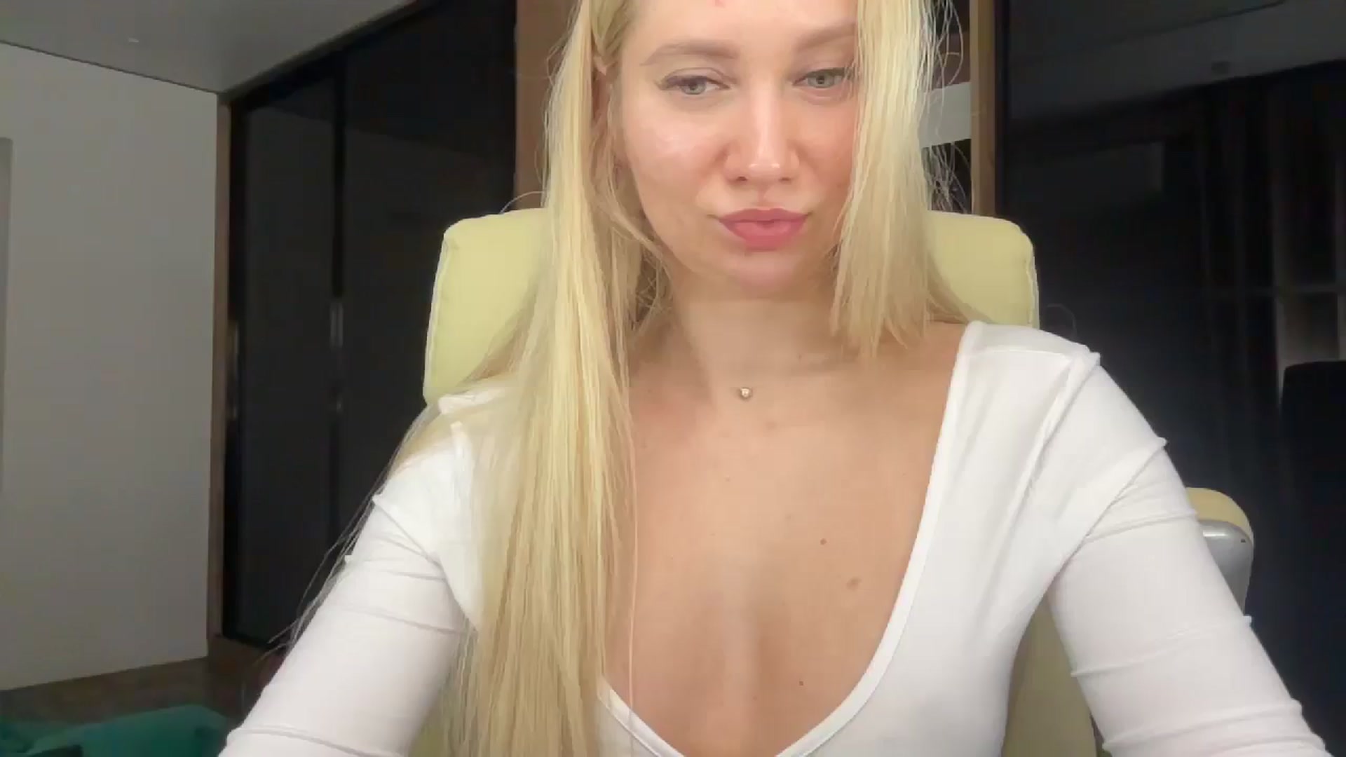 Gallery image thumbnail from Miss_Sylvia's myfreecams stream on, 01/15/2026, 19:23 image 7 of 20