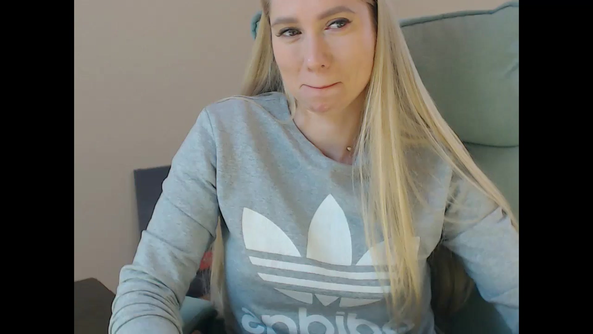Gallery image thumbnail from Miss_Sylvia's myfreecams stream on, 01/16/2026, 19:54 image 8 of 20
