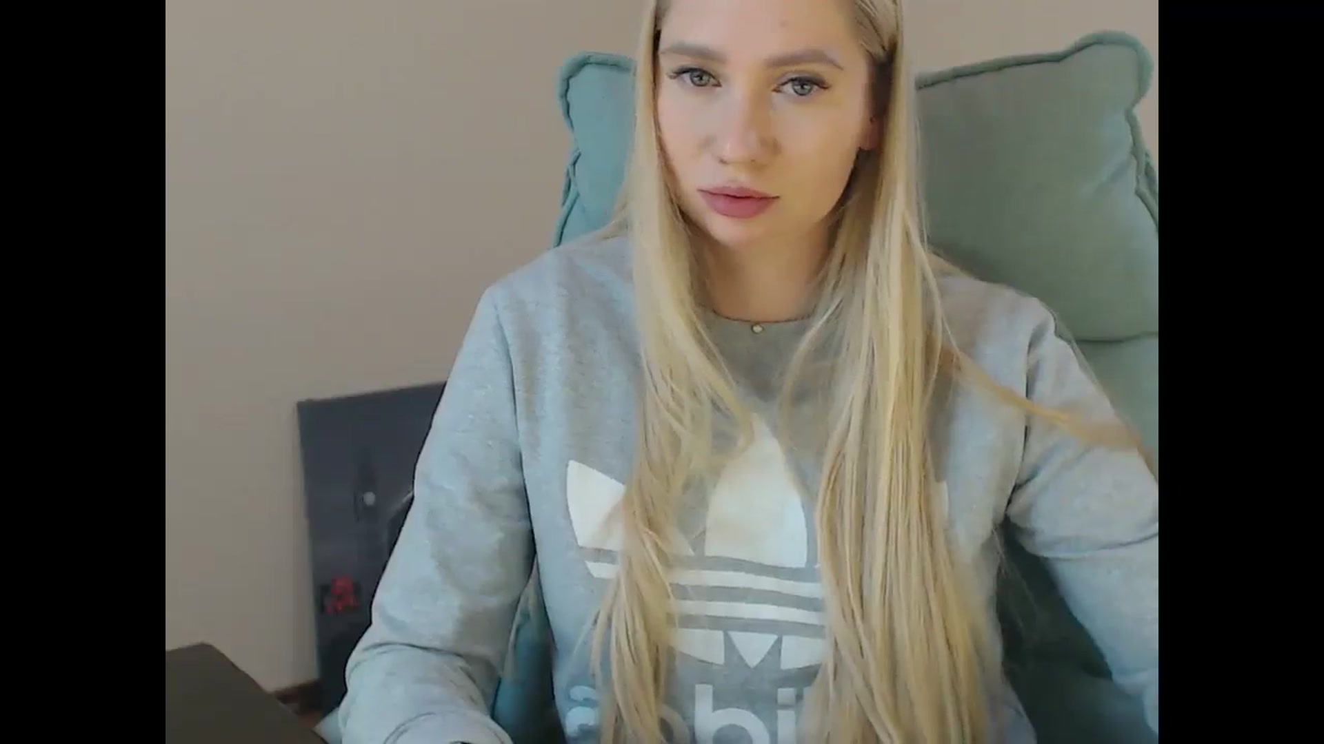 Gallery image thumbnail from Miss_Sylvia's myfreecams stream on, 01/16/2026, 20:28 image 18 of 20