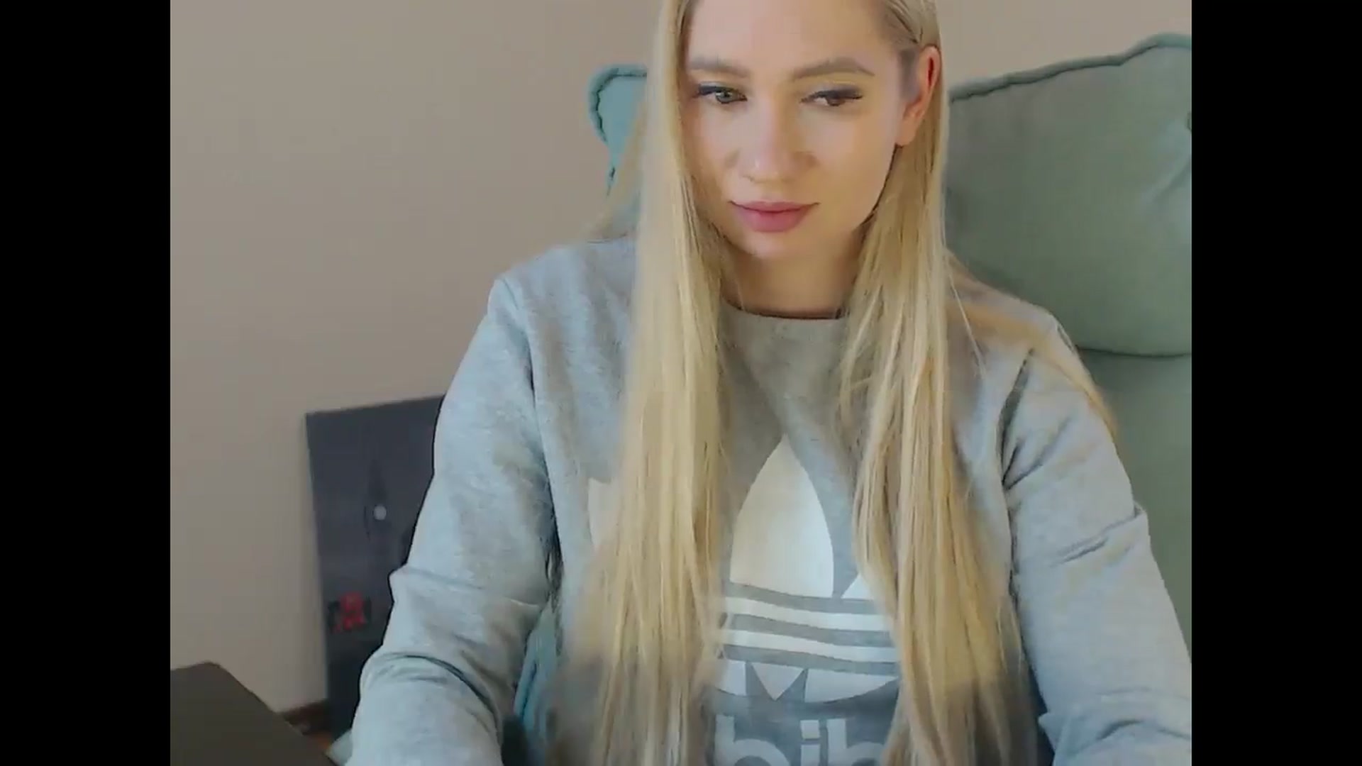 Gallery image thumbnail from Miss_Sylvia's myfreecams stream on, 01/16/2026, 20:28 image 8 of 20