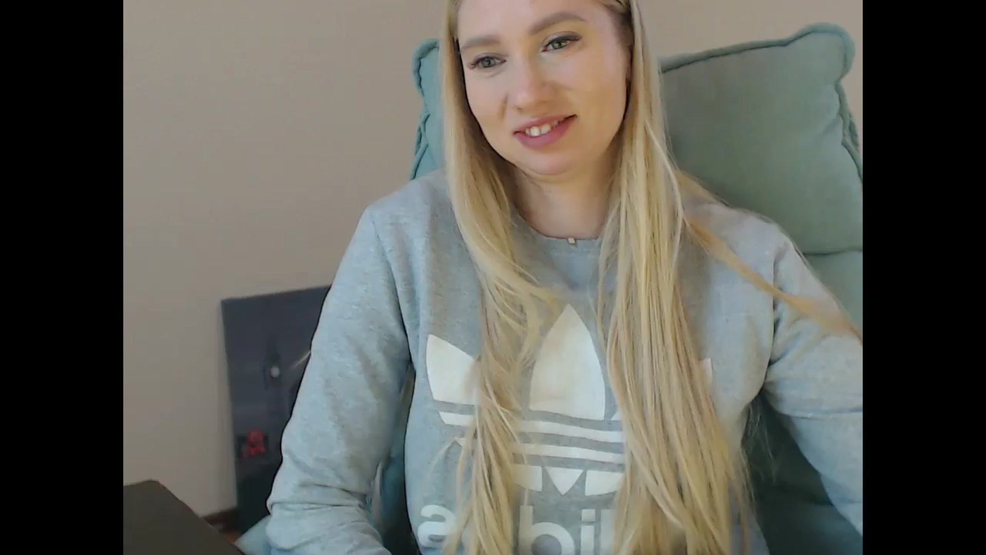 Gallery image thumbnail from Miss_Sylvia's myfreecams stream on, 01/16/2026, 20:28 image 15 of 20