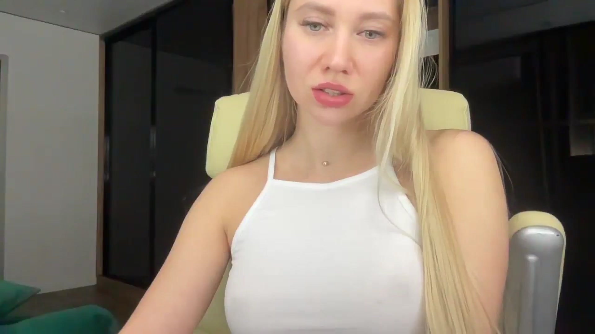 Gallery image thumbnail from Miss_Sylvia's myfreecams stream on, 01/17/2026, 21:37 image 11 of 20