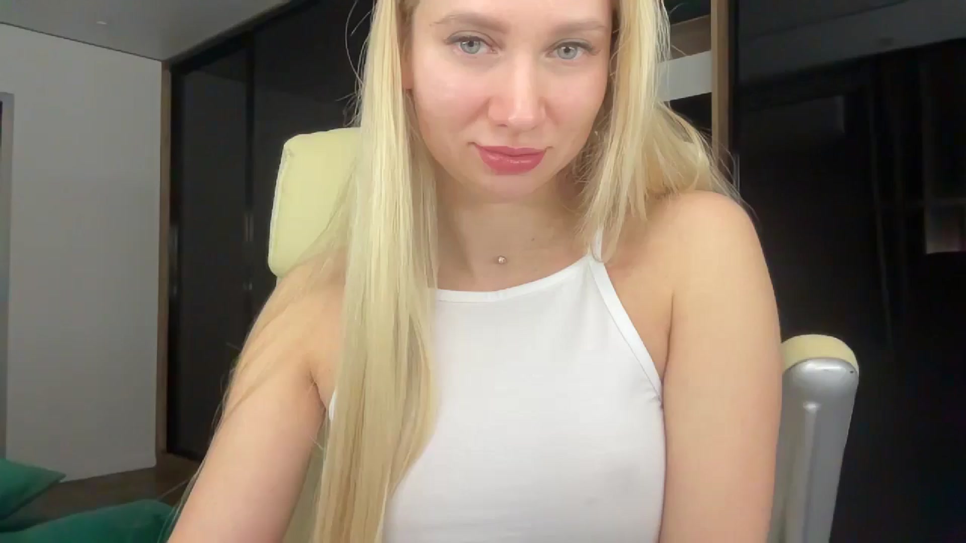Gallery image thumbnail from Miss_Sylvia's myfreecams stream on, 01/17/2026, 21:37 image 4 of 20