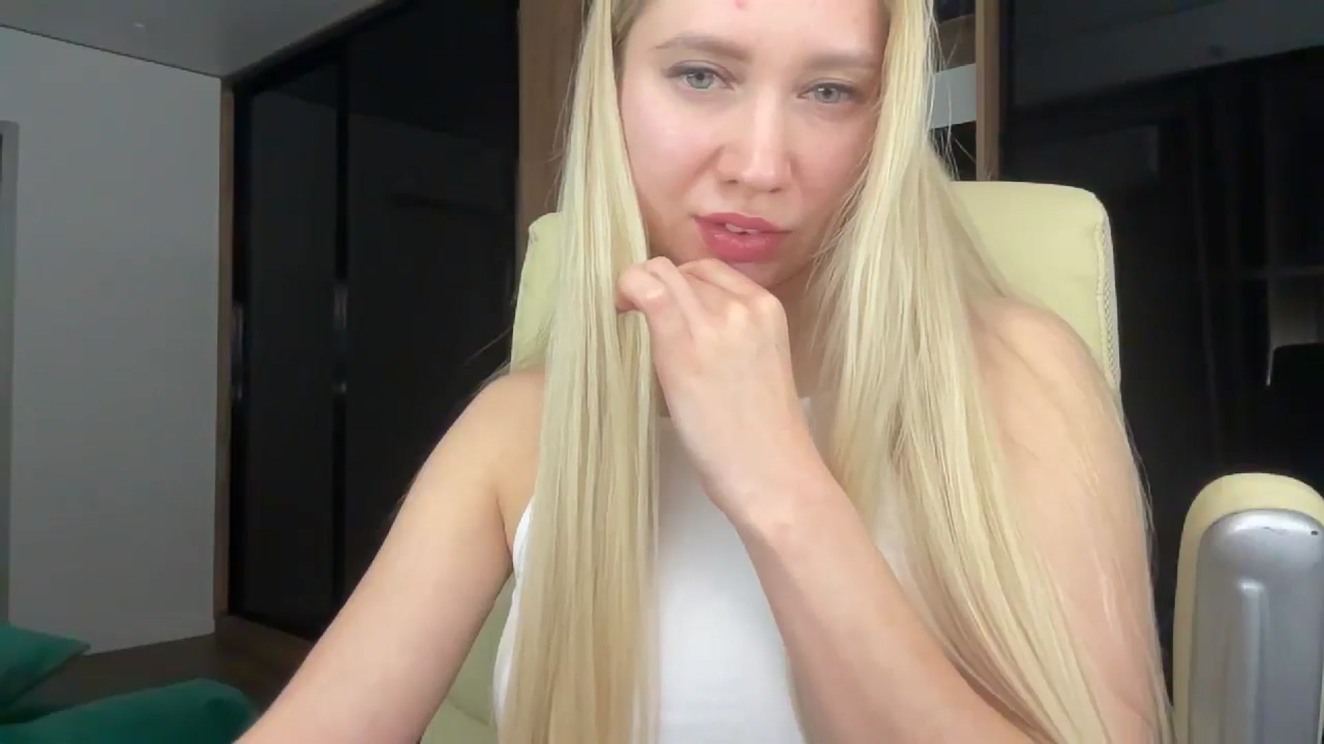 Gallery image thumbnail from Miss_Sylvia's myfreecams stream on, 01/17/2026, 21:37 image 20 of 20
